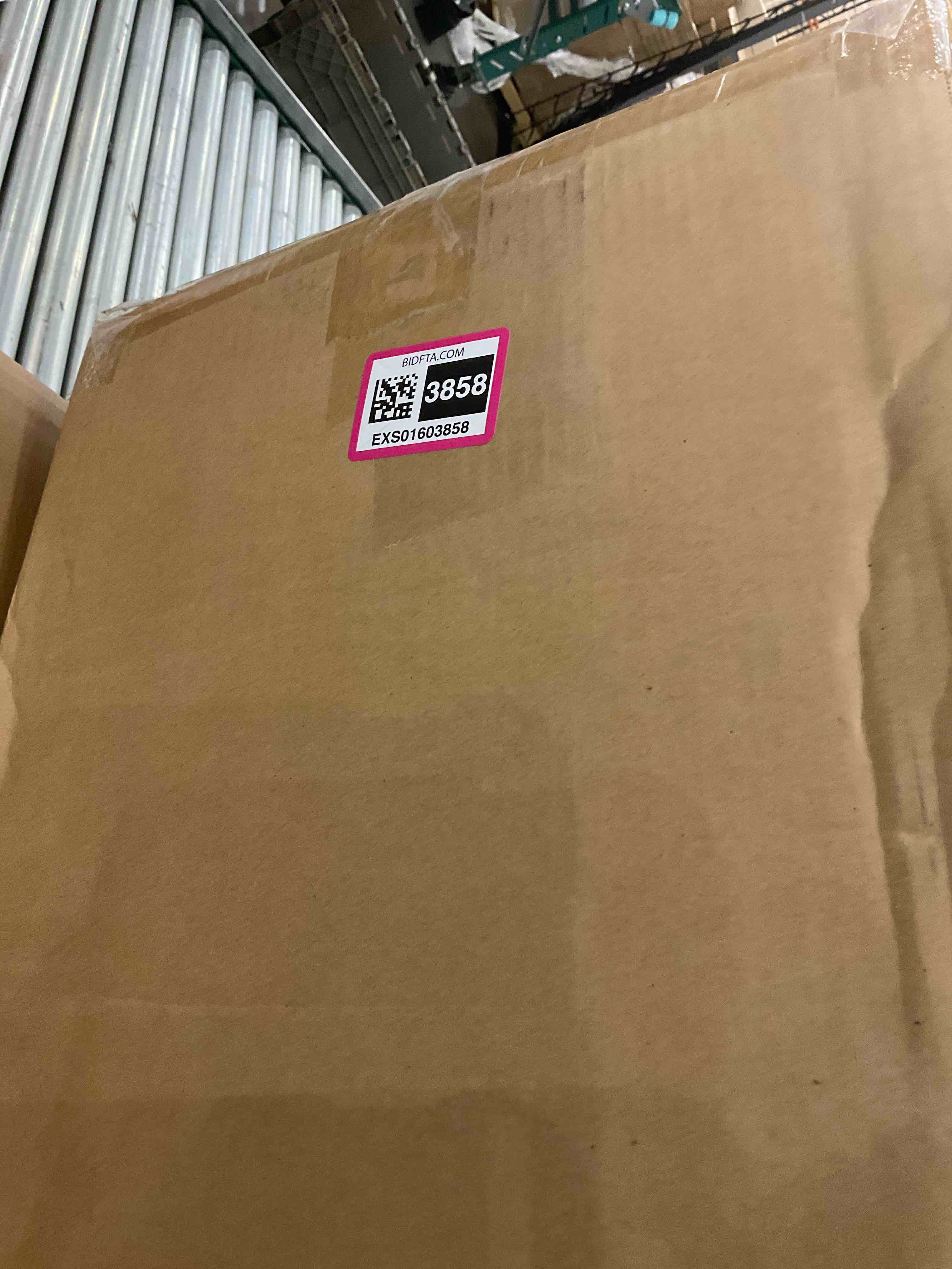 https://s3.amazonaws.com/lotting-images-prod/BargainHunt/EXS01603858_1723559984428.jpeg