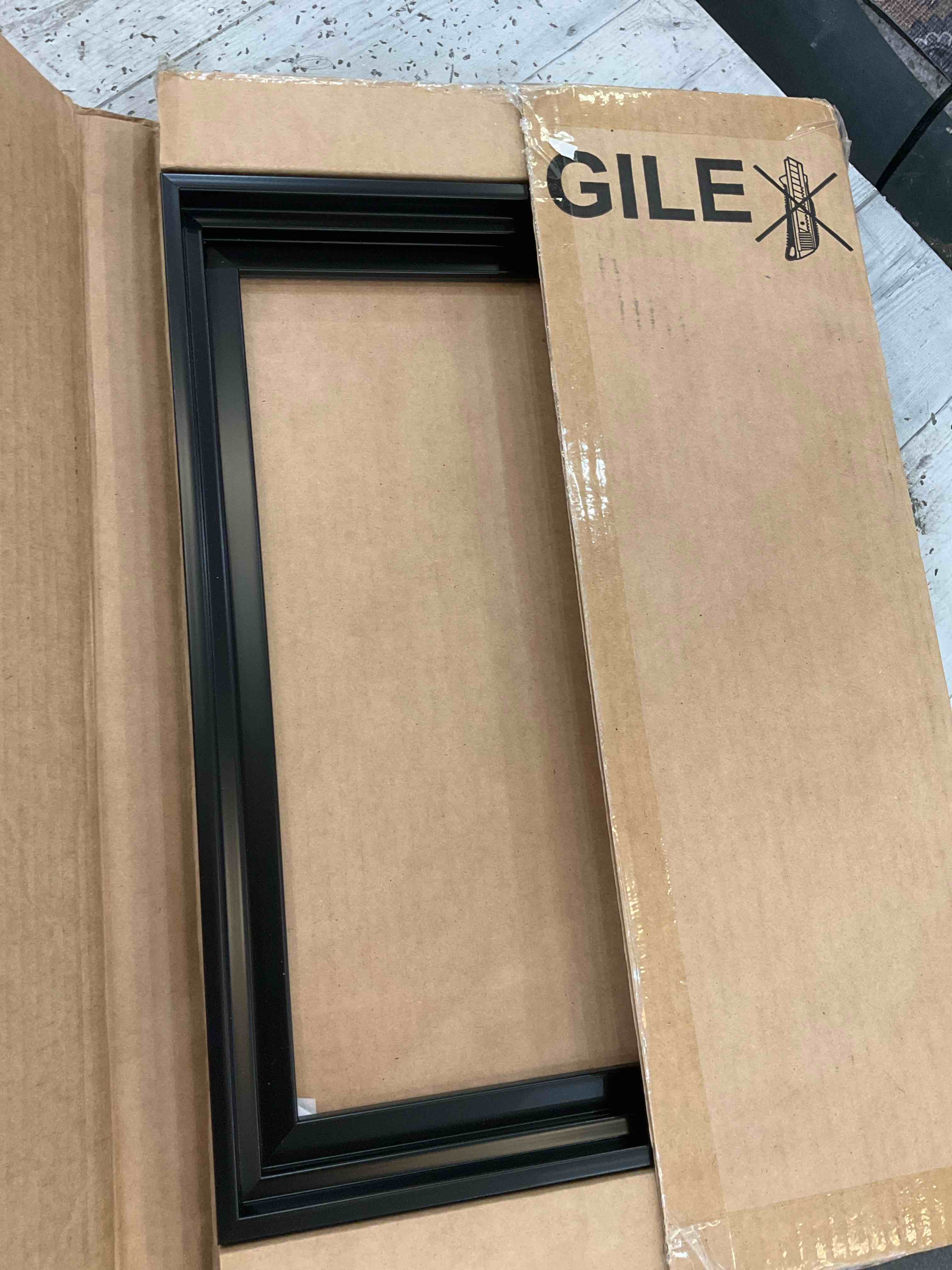 https://s3.amazonaws.com/lotting-images-prod/BargainHunt/EXS01604771_1724260641606.jpeg