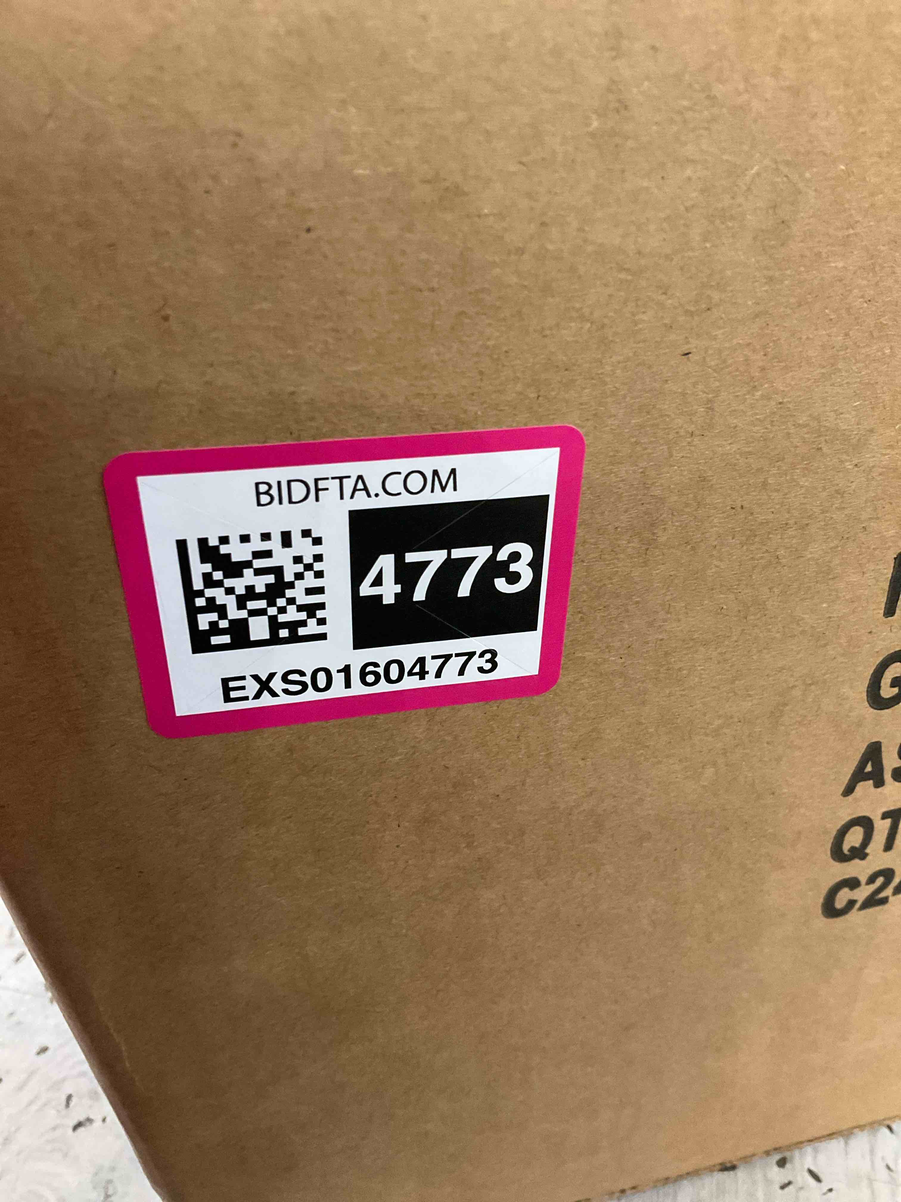 https://s3.amazonaws.com/lotting-images-prod/BargainHunt/EXS01604773_1724260852843.jpeg