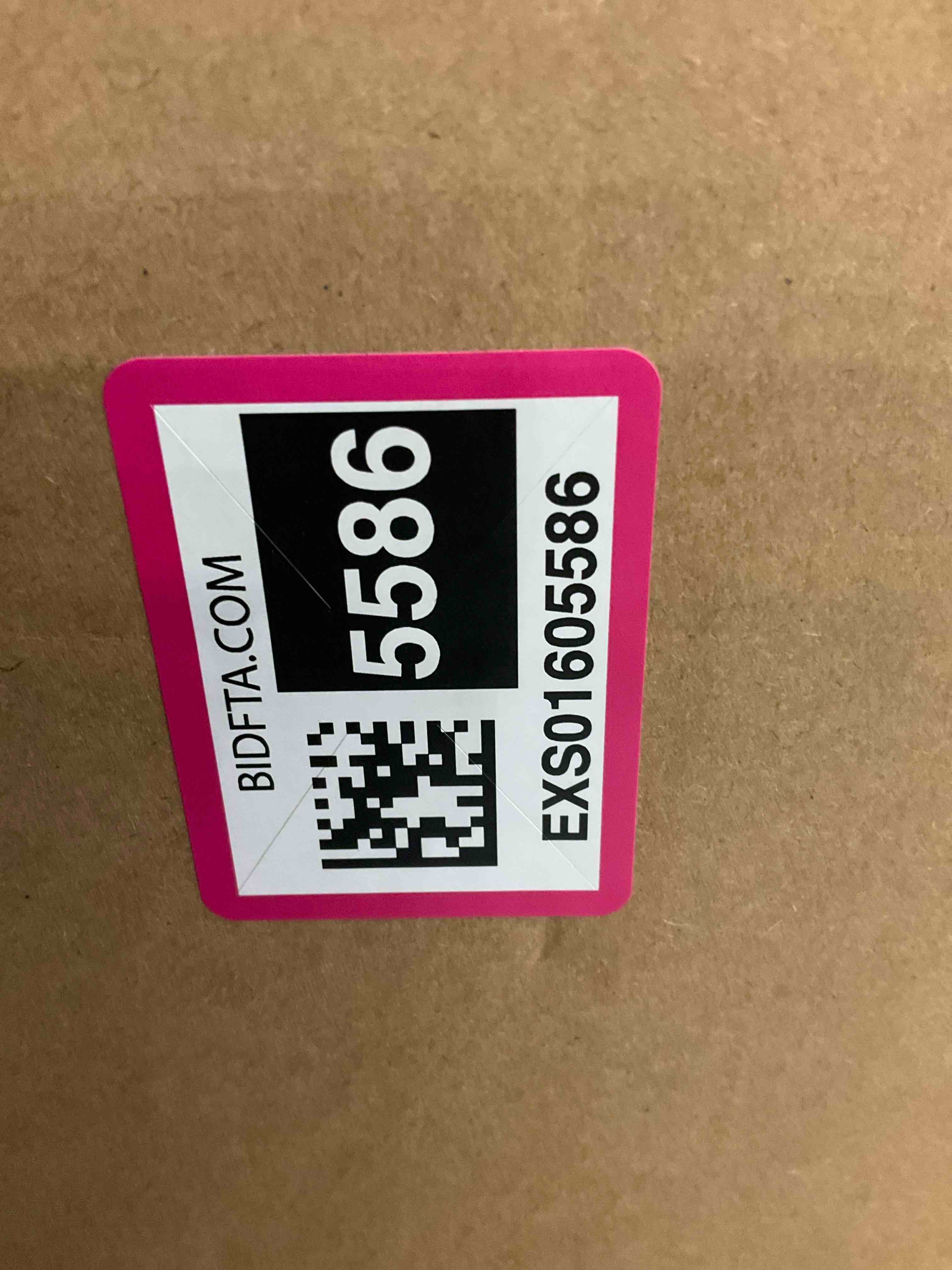 https://s3.amazonaws.com/lotting-images-prod/BargainHunt/EXS01605586_1723224777279.jpeg