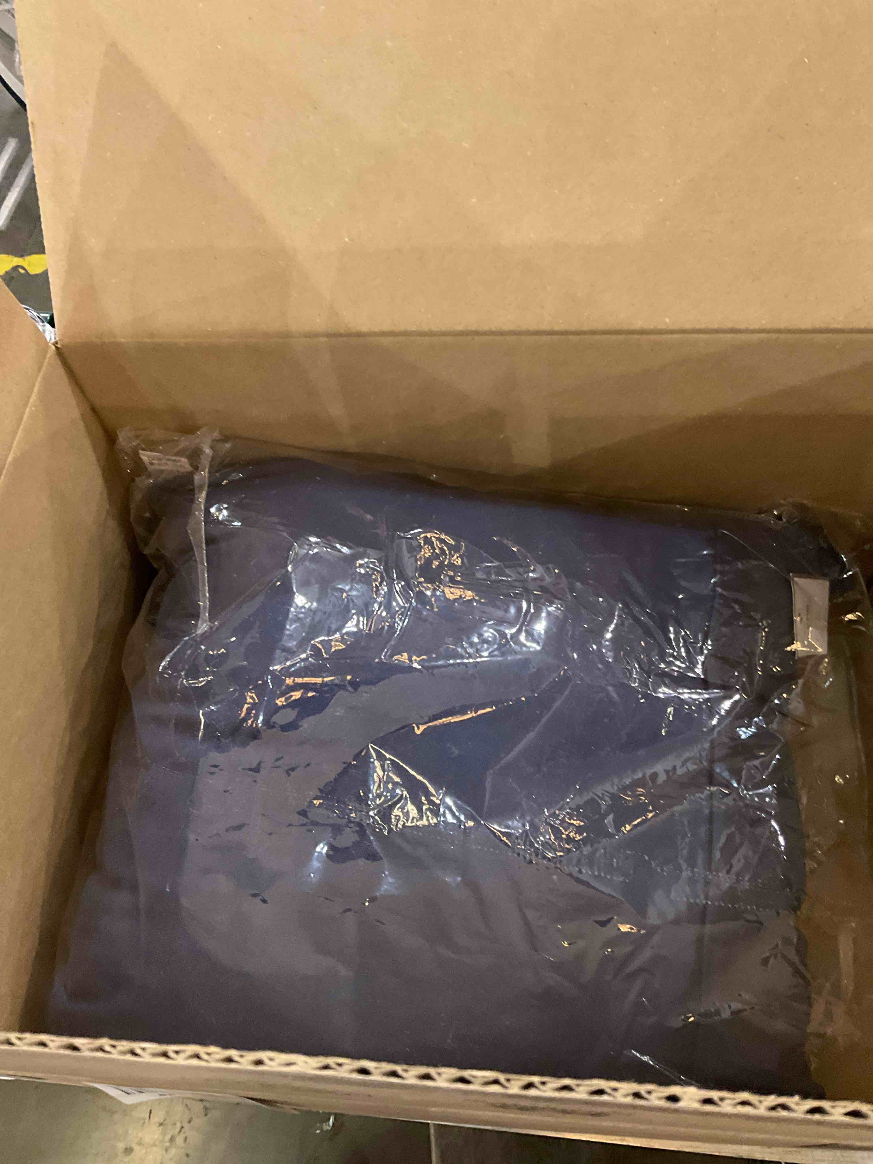 https://s3.amazonaws.com/lotting-images-prod/BargainHunt/EXS01605822_1723641969381.jpeg