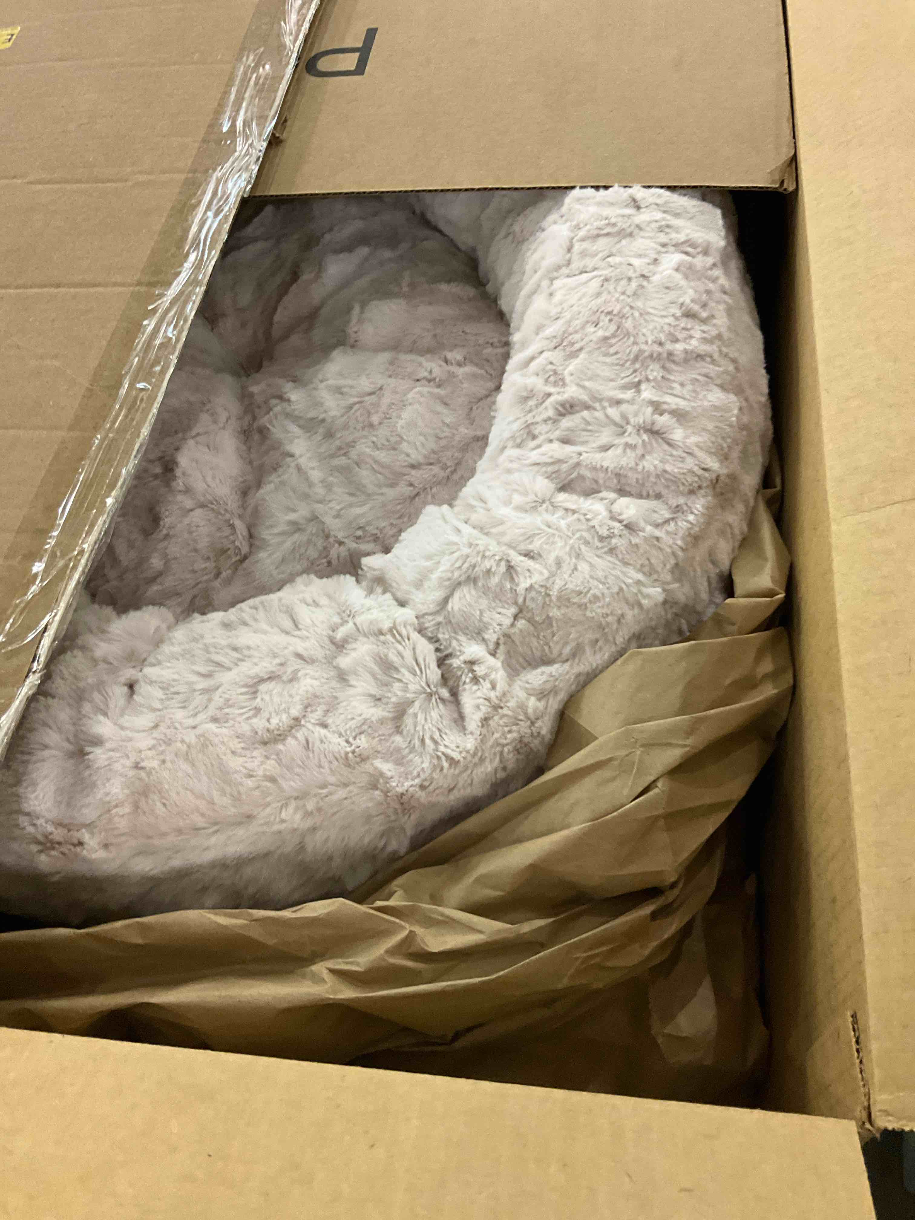 https://s3.amazonaws.com/lotting-images-prod/BargainHunt/EXS01605835_1723643410124.jpeg