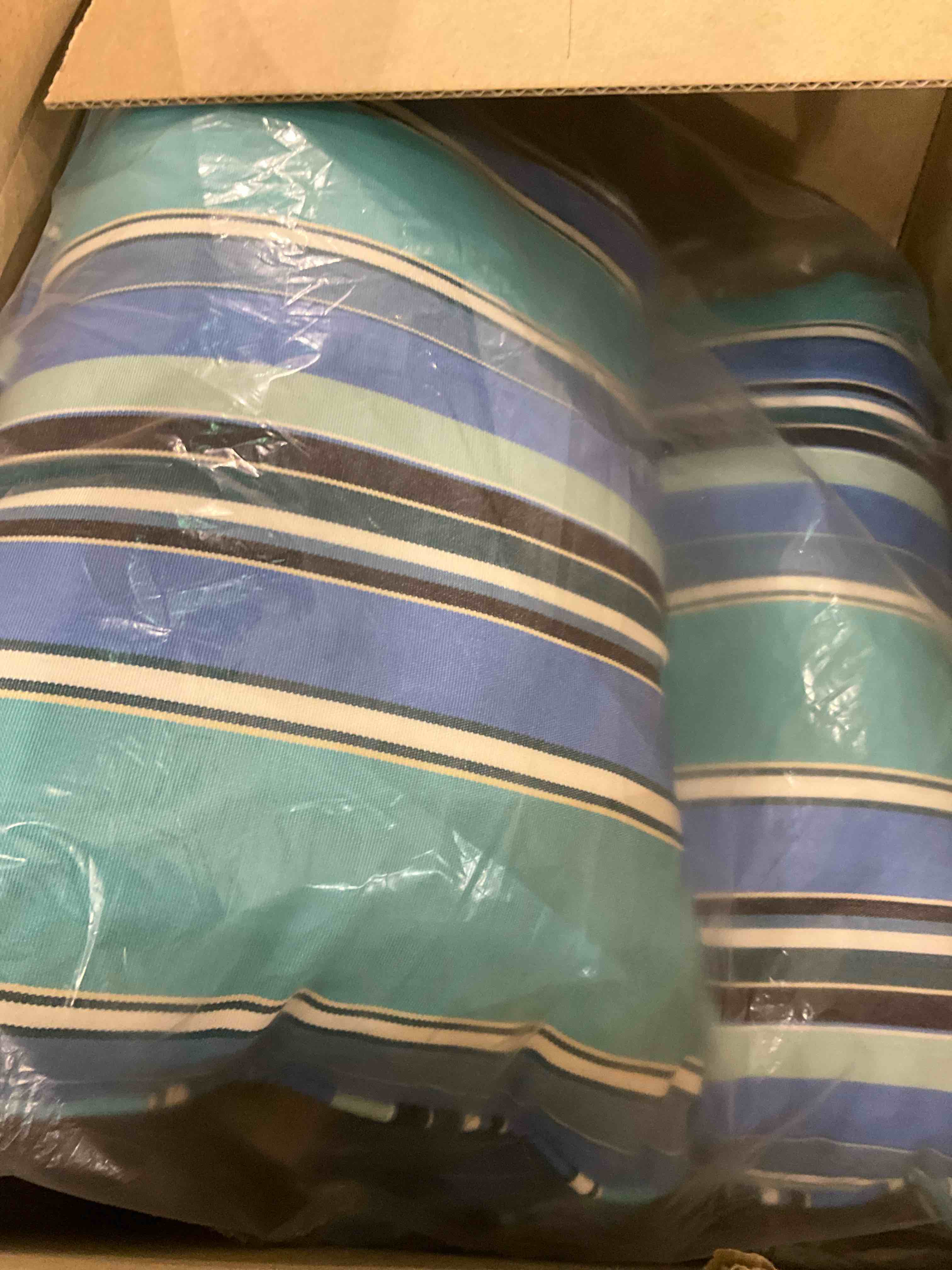 https://s3.amazonaws.com/lotting-images-prod/BargainHunt/EXS01606133_1723635103134.jpeg