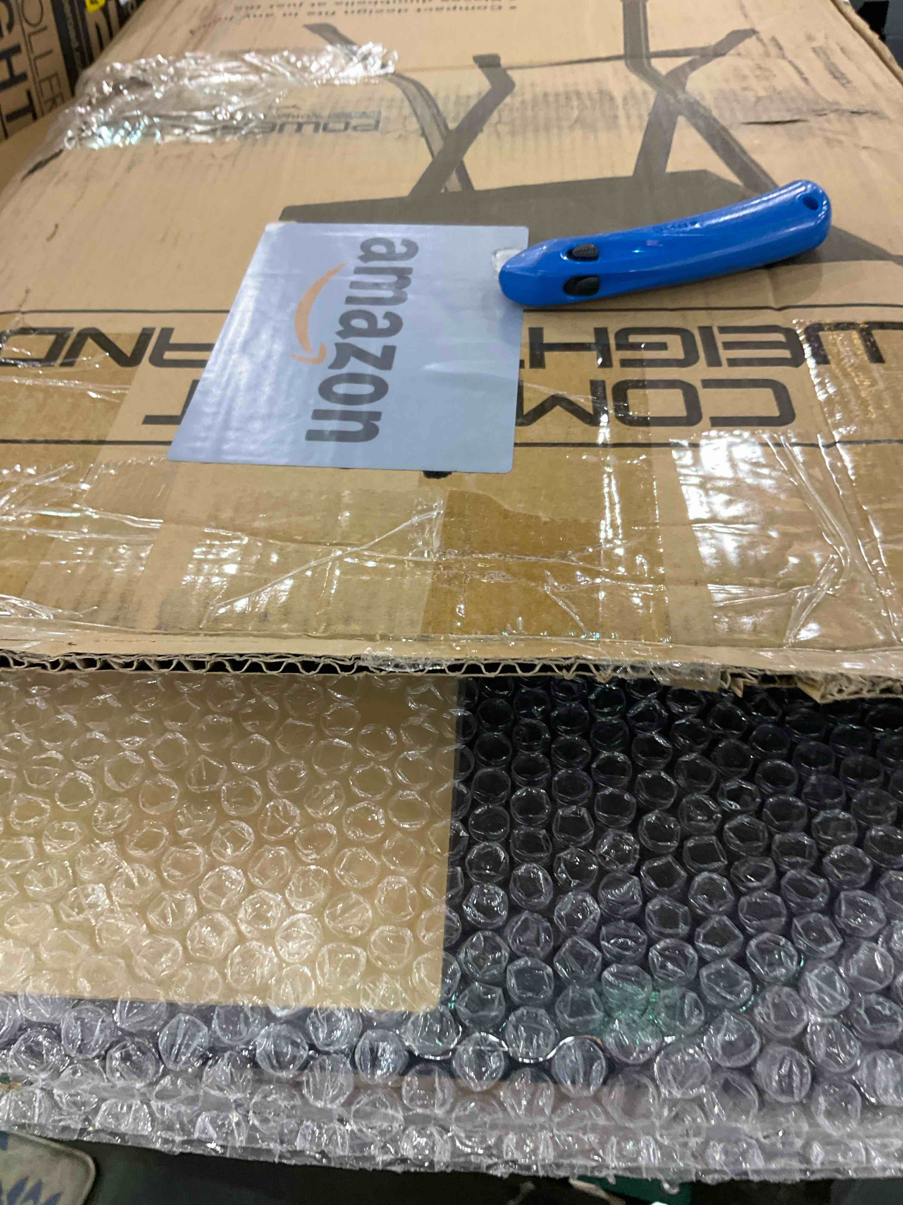 https://s3.amazonaws.com/lotting-images-prod/BargainHunt/EXS01606159_1723642166459.jpeg