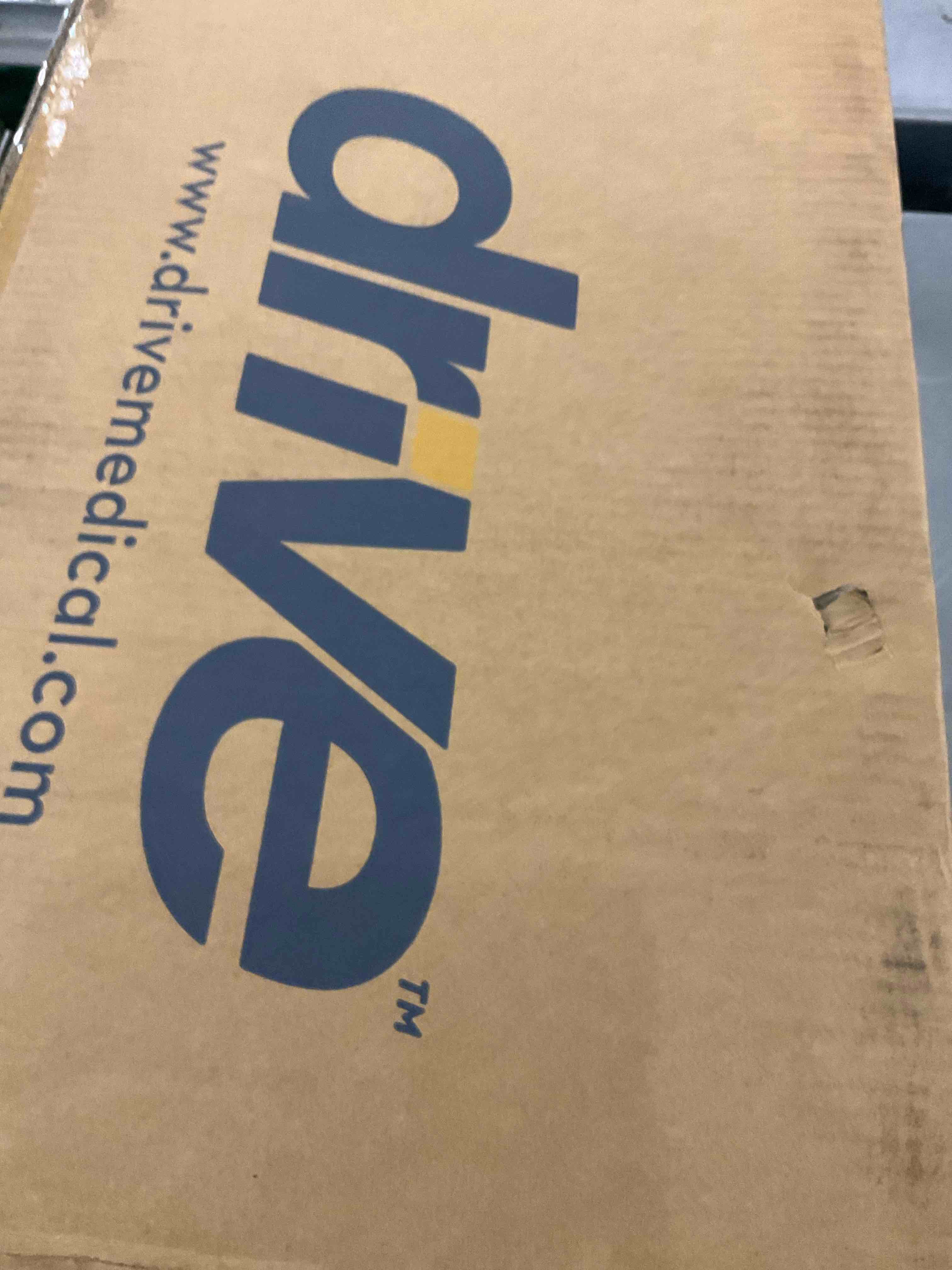 https://s3.amazonaws.com/lotting-images-prod/BargainHunt/EXS01606174_1723644928377.jpeg