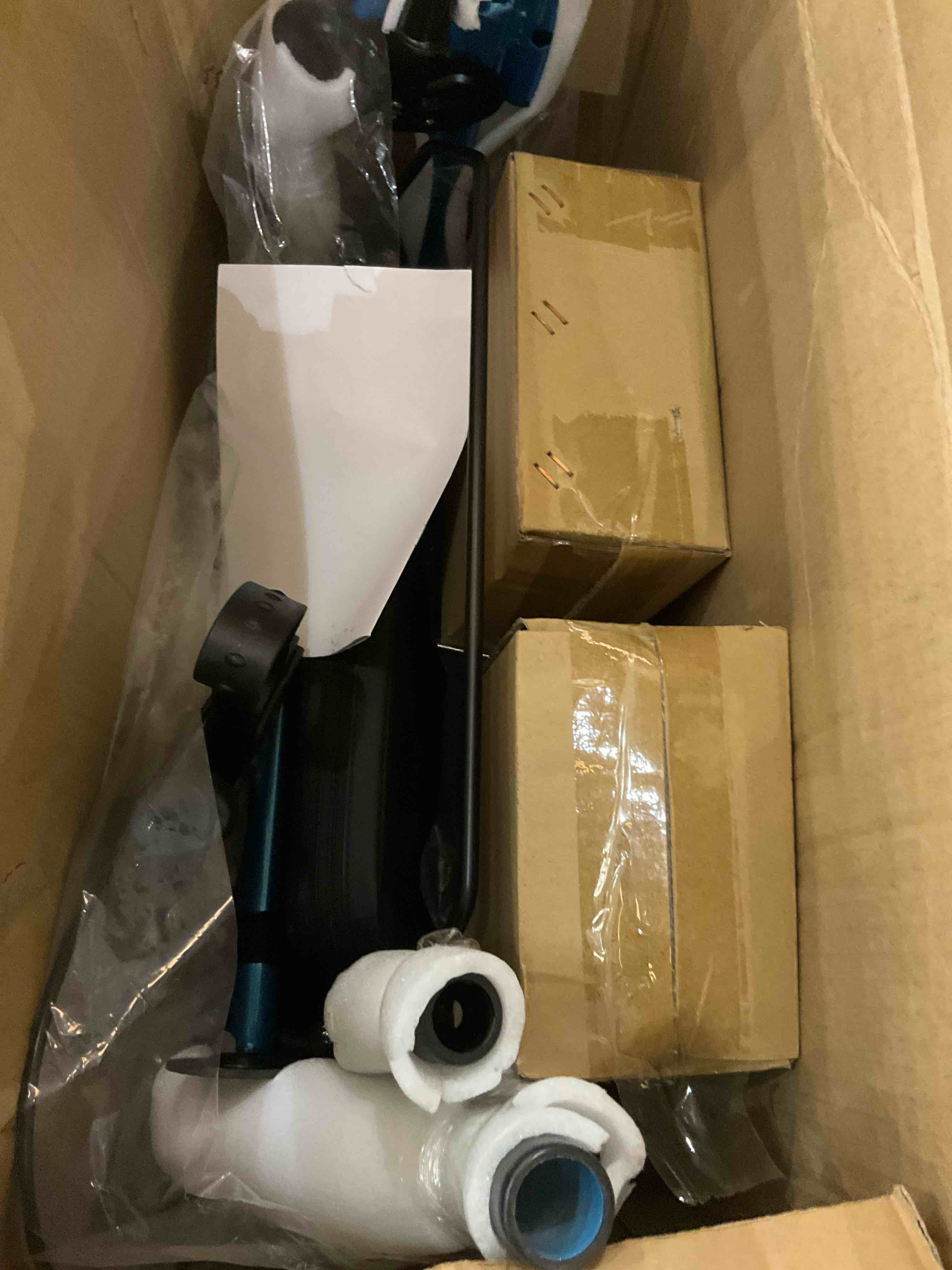 https://s3.amazonaws.com/lotting-images-prod/BargainHunt/EXS01606442_1724173131823.jpeg