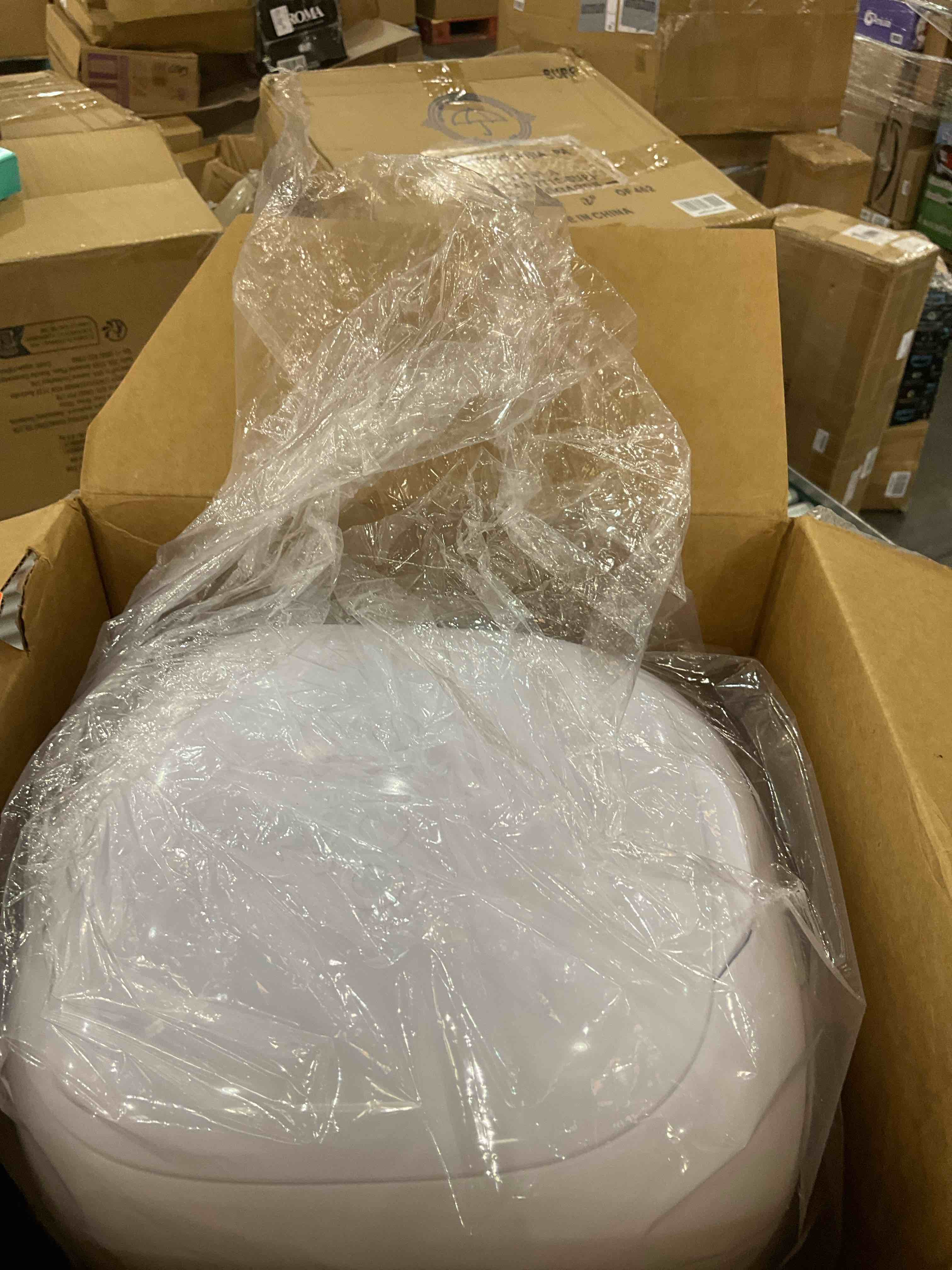 https://s3.amazonaws.com/lotting-images-prod/BargainHunt/EXS01606548_1723643171523.jpeg