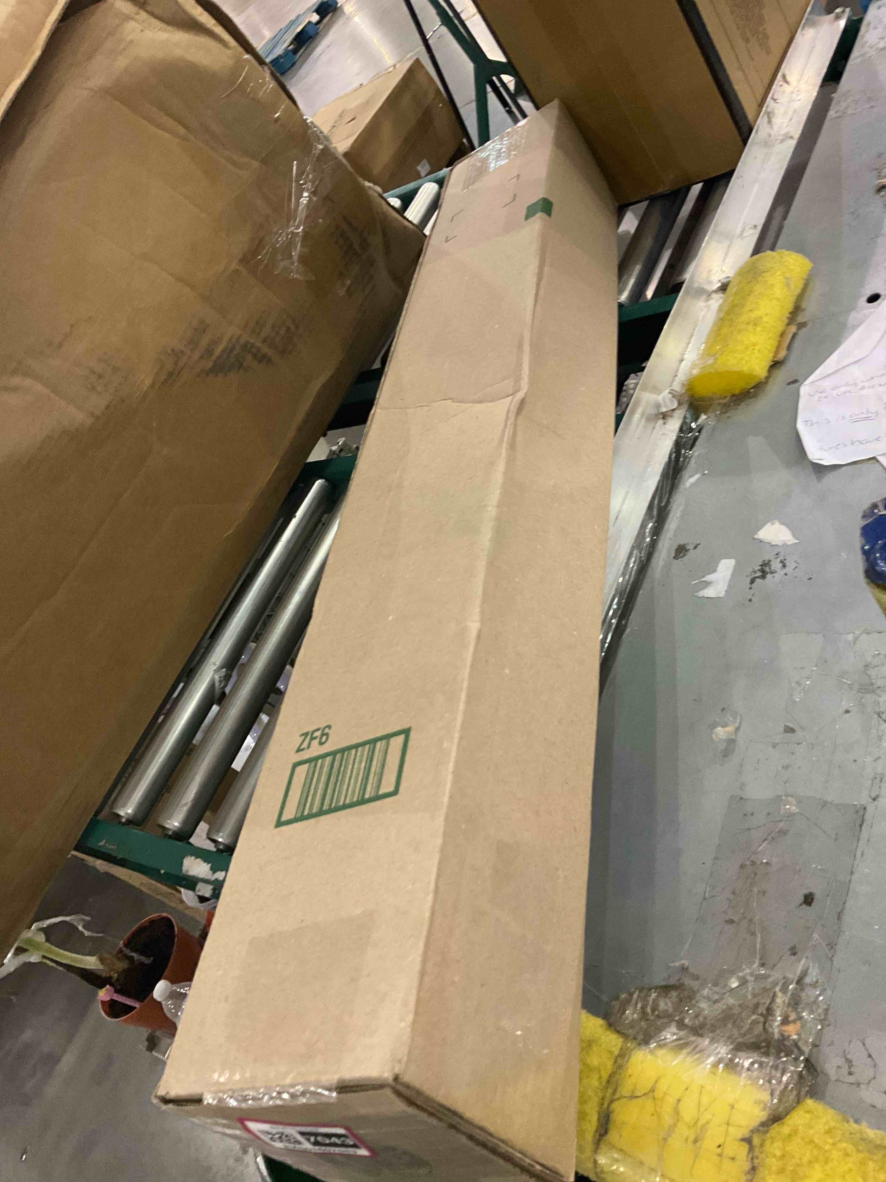 https://s3.amazonaws.com/lotting-images-prod/BargainHunt/EXS01607043_1723722288427.jpeg