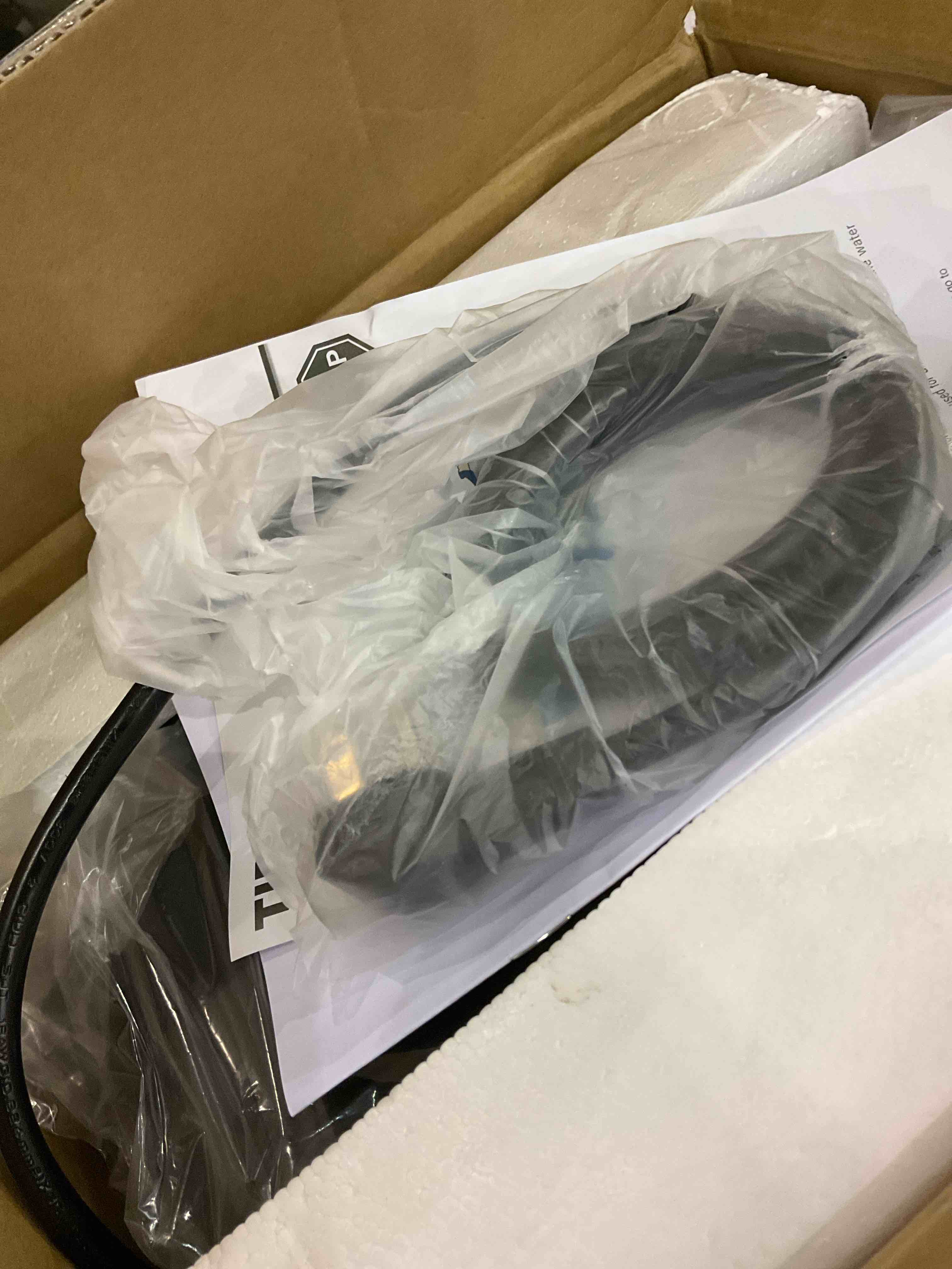 https://s3.amazonaws.com/lotting-images-prod/BargainHunt/EXS01607932_1723721148184.jpeg