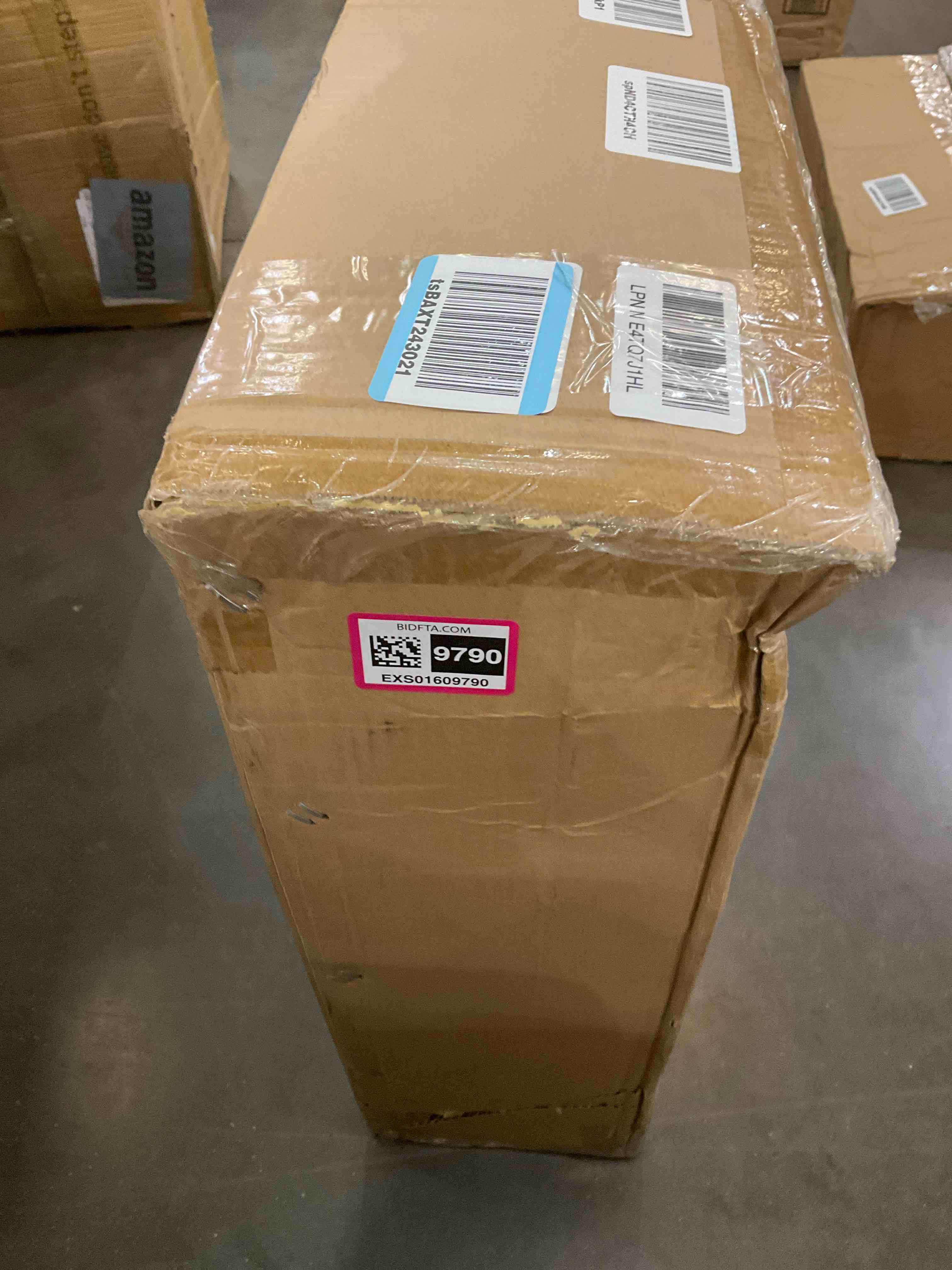 https://s3.amazonaws.com/lotting-images-prod/BargainHunt/EXS01609790_1723567760577.jpeg