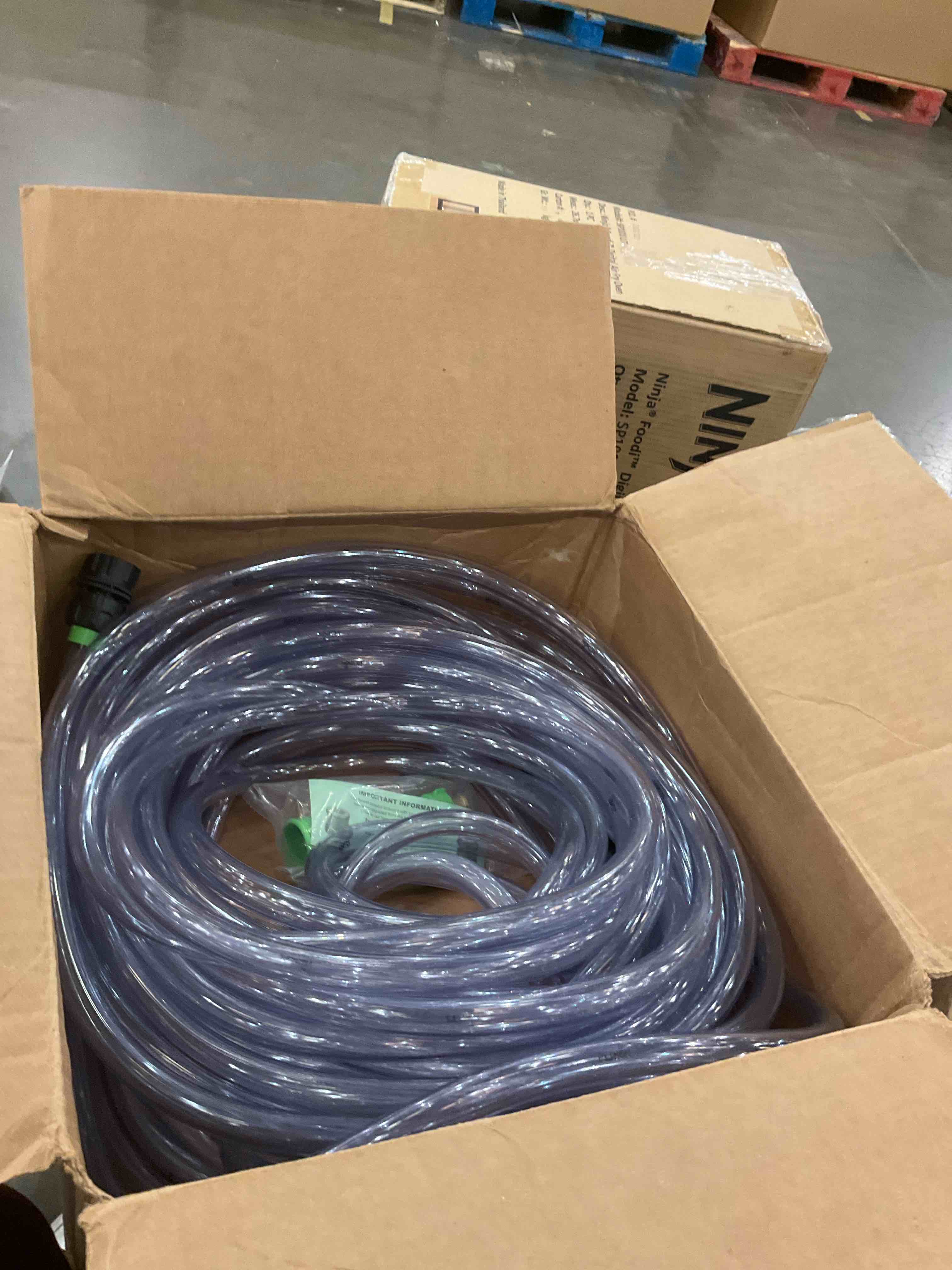 https://s3.amazonaws.com/lotting-images-prod/BargainHunt/EXS01609829_1723574733528.jpeg