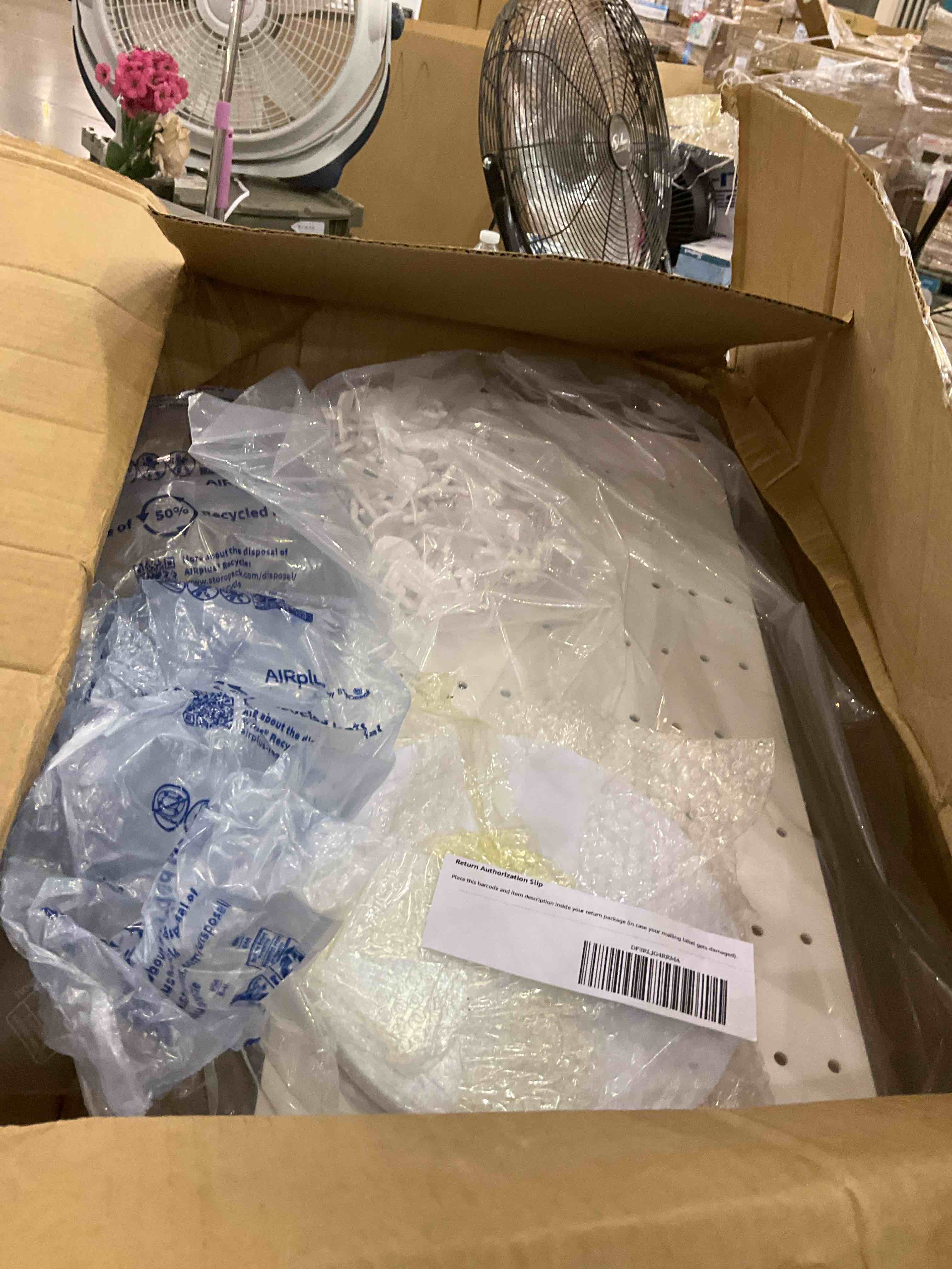 https://s3.amazonaws.com/lotting-images-prod/BargainHunt/EXS01609907_1723642763041.jpeg