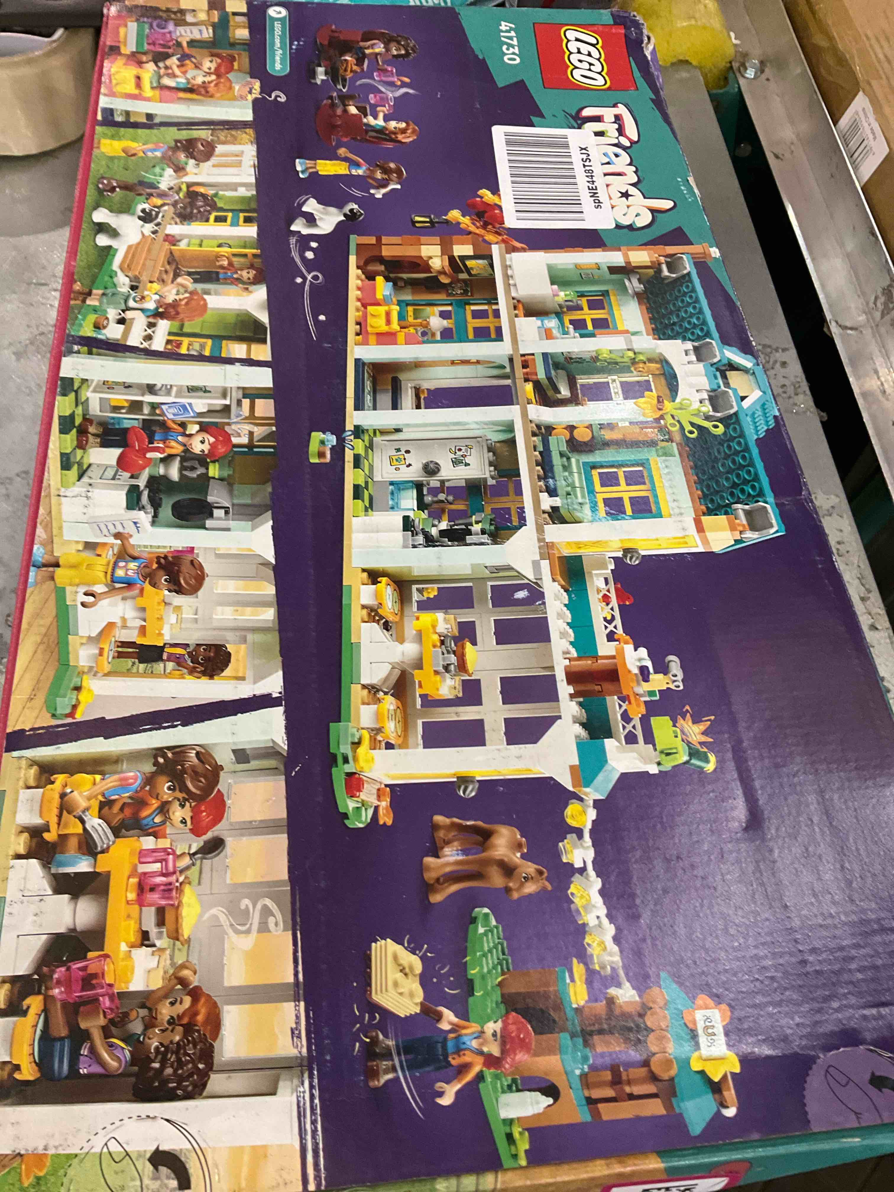 https://s3.amazonaws.com/lotting-images-prod/BargainHunt/EXS01621126_1722966054819.jpeg