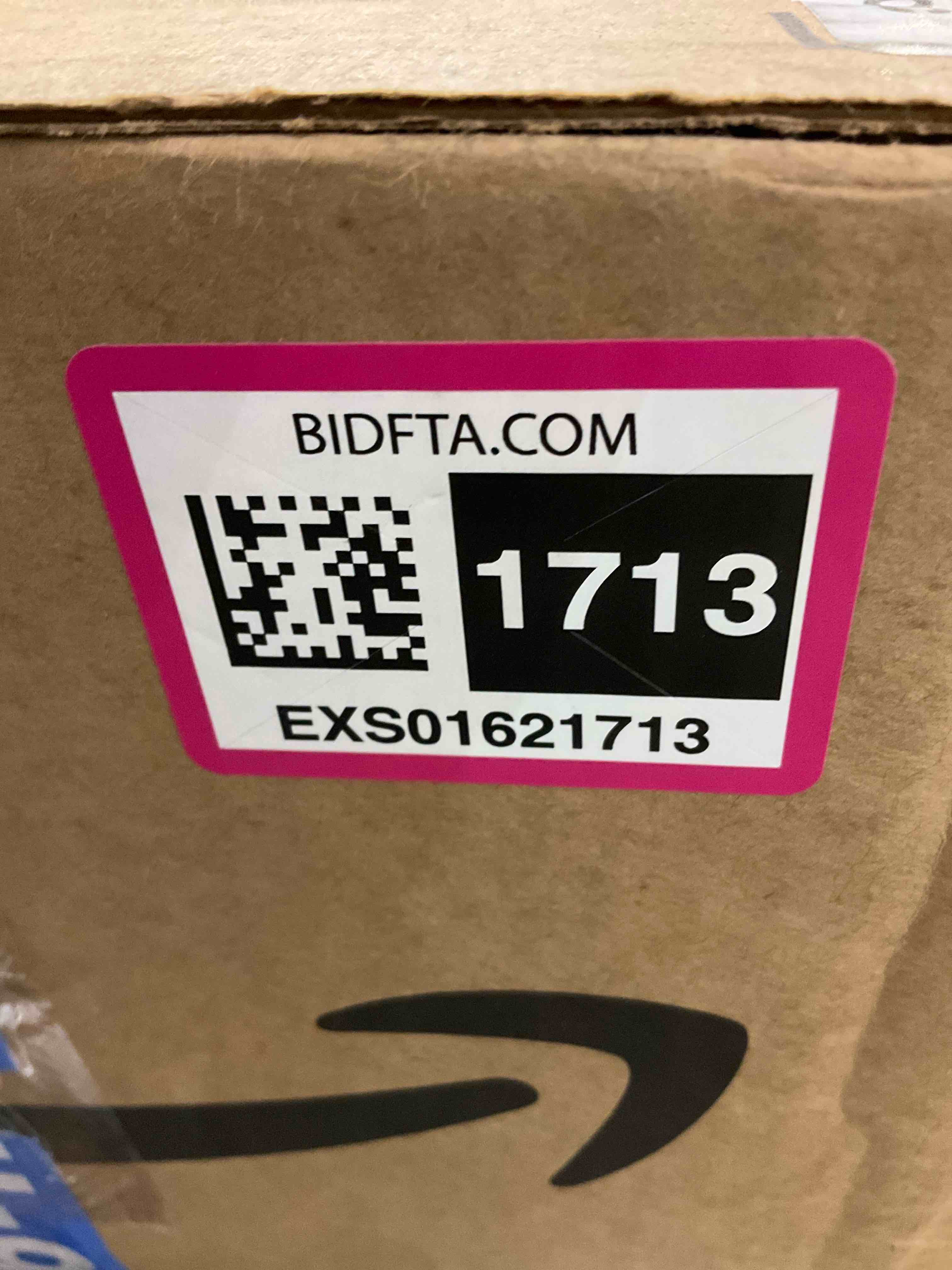 https://s3.amazonaws.com/lotting-images-prod/BargainHunt/EXS01621713_1723642114076.jpeg