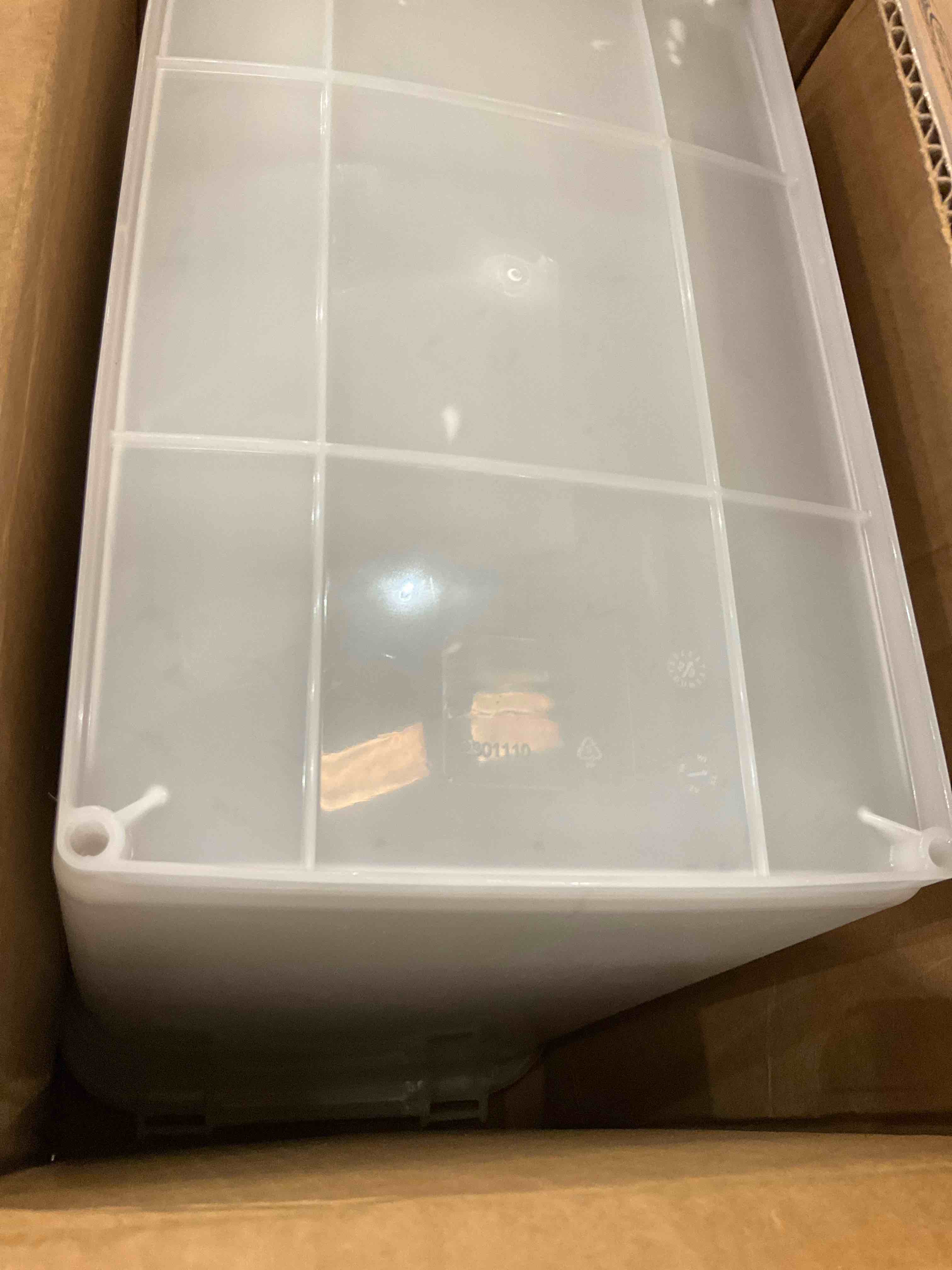 https://s3.amazonaws.com/lotting-images-prod/BargainHunt/EXS01622086_1723223626033.jpeg