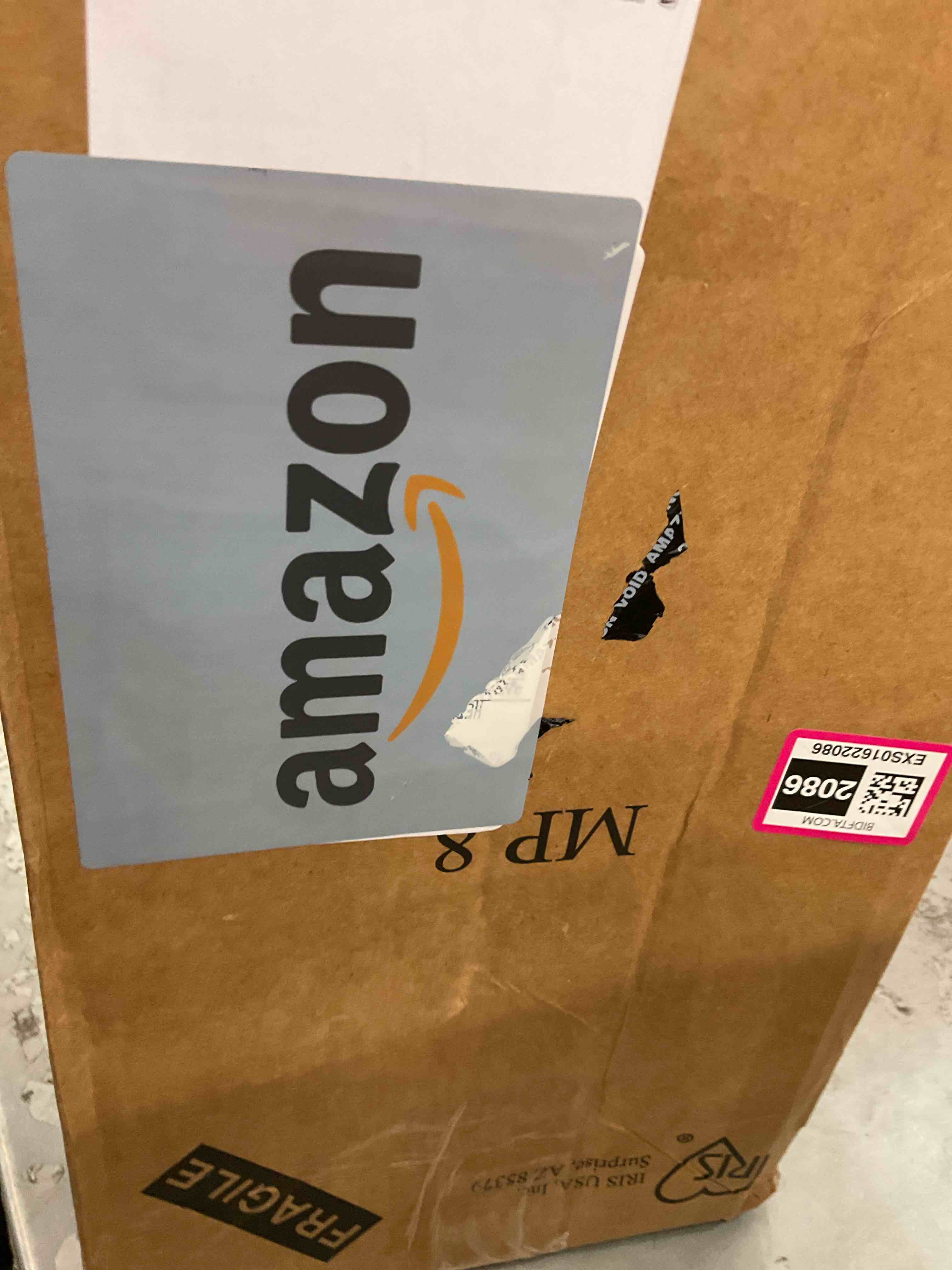 https://s3.amazonaws.com/lotting-images-prod/BargainHunt/EXS01622086_1723223628475.jpeg