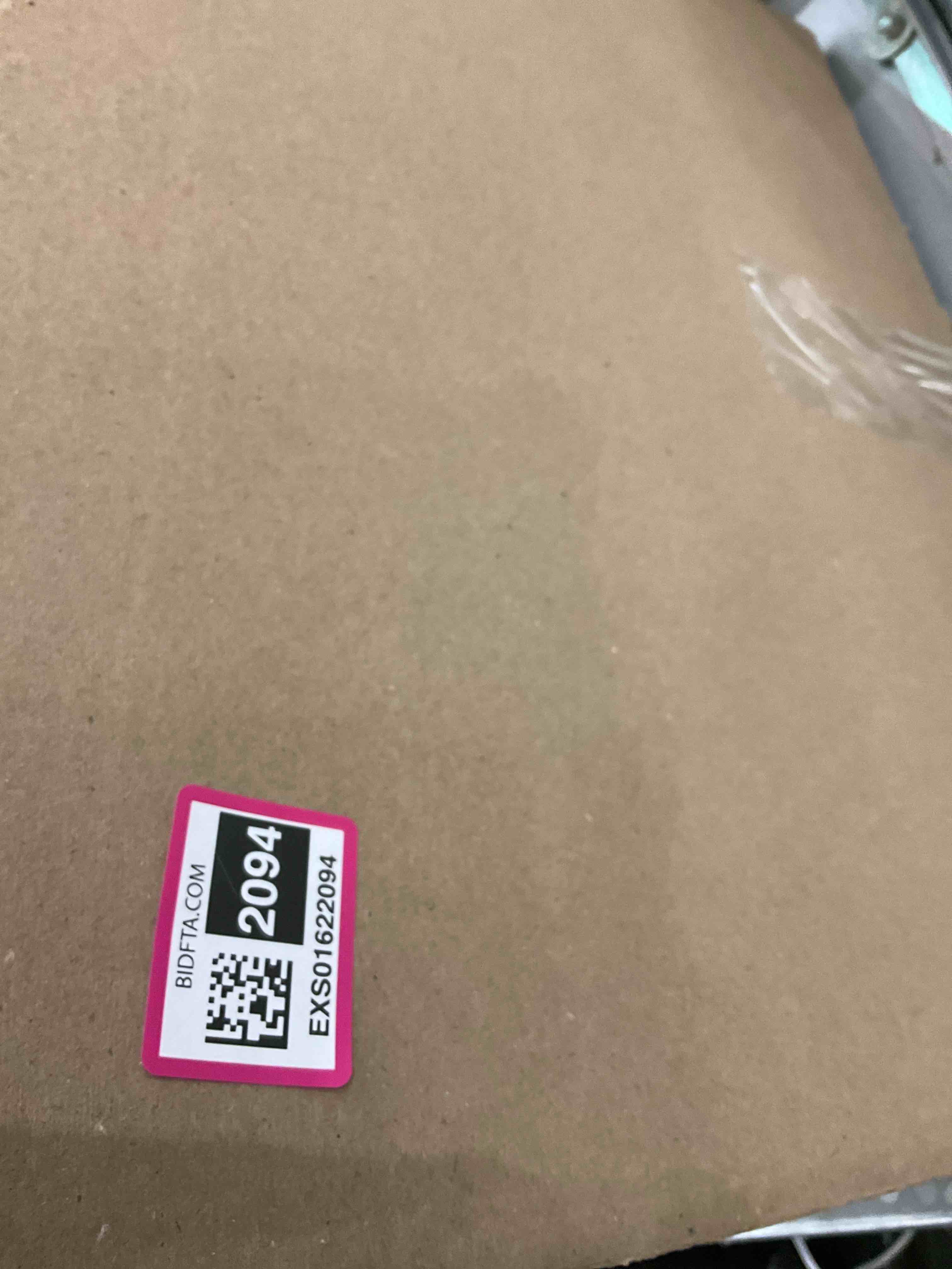 https://s3.amazonaws.com/lotting-images-prod/BargainHunt/EXS01622094_1723224321015.jpeg