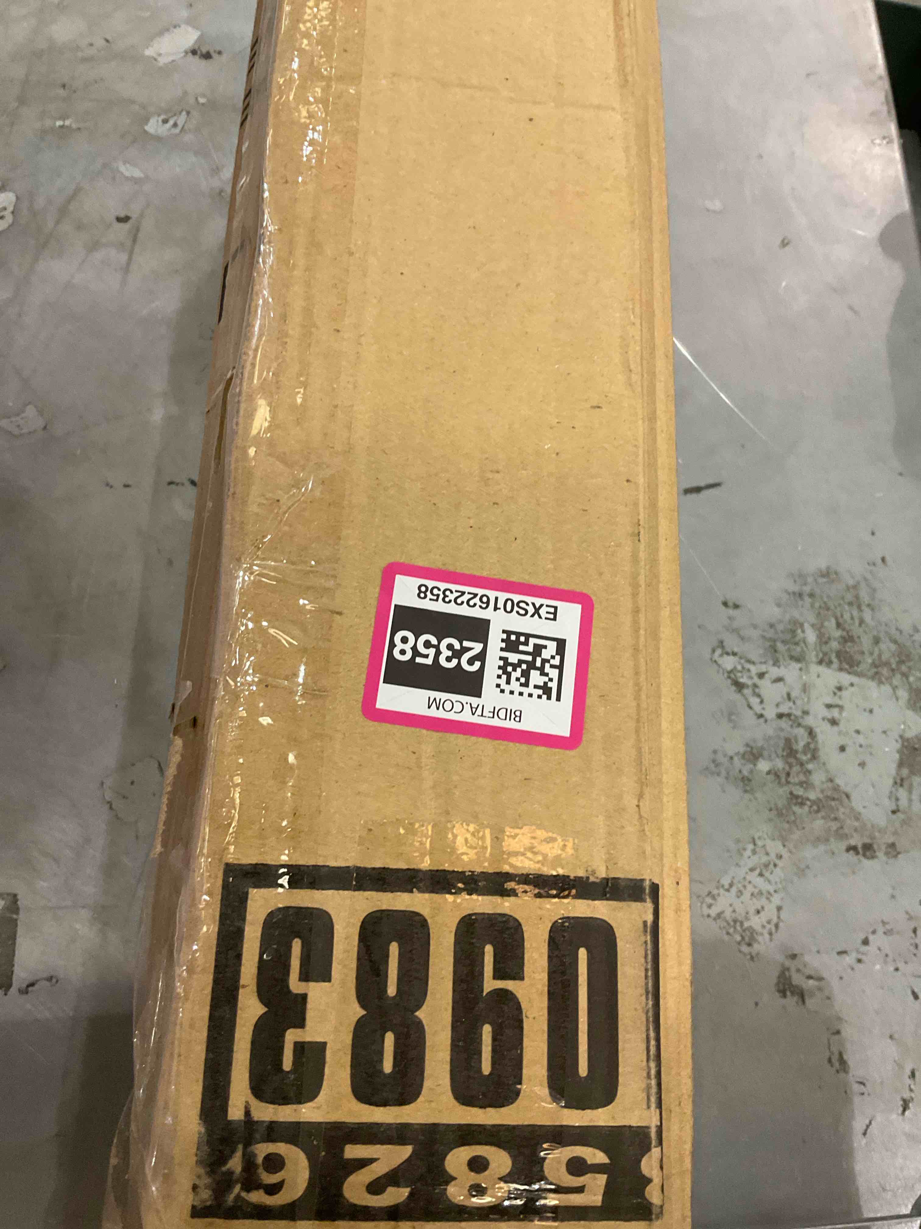 https://s3.amazonaws.com/lotting-images-prod/BargainHunt/EXS01622358_1724081557818.jpeg