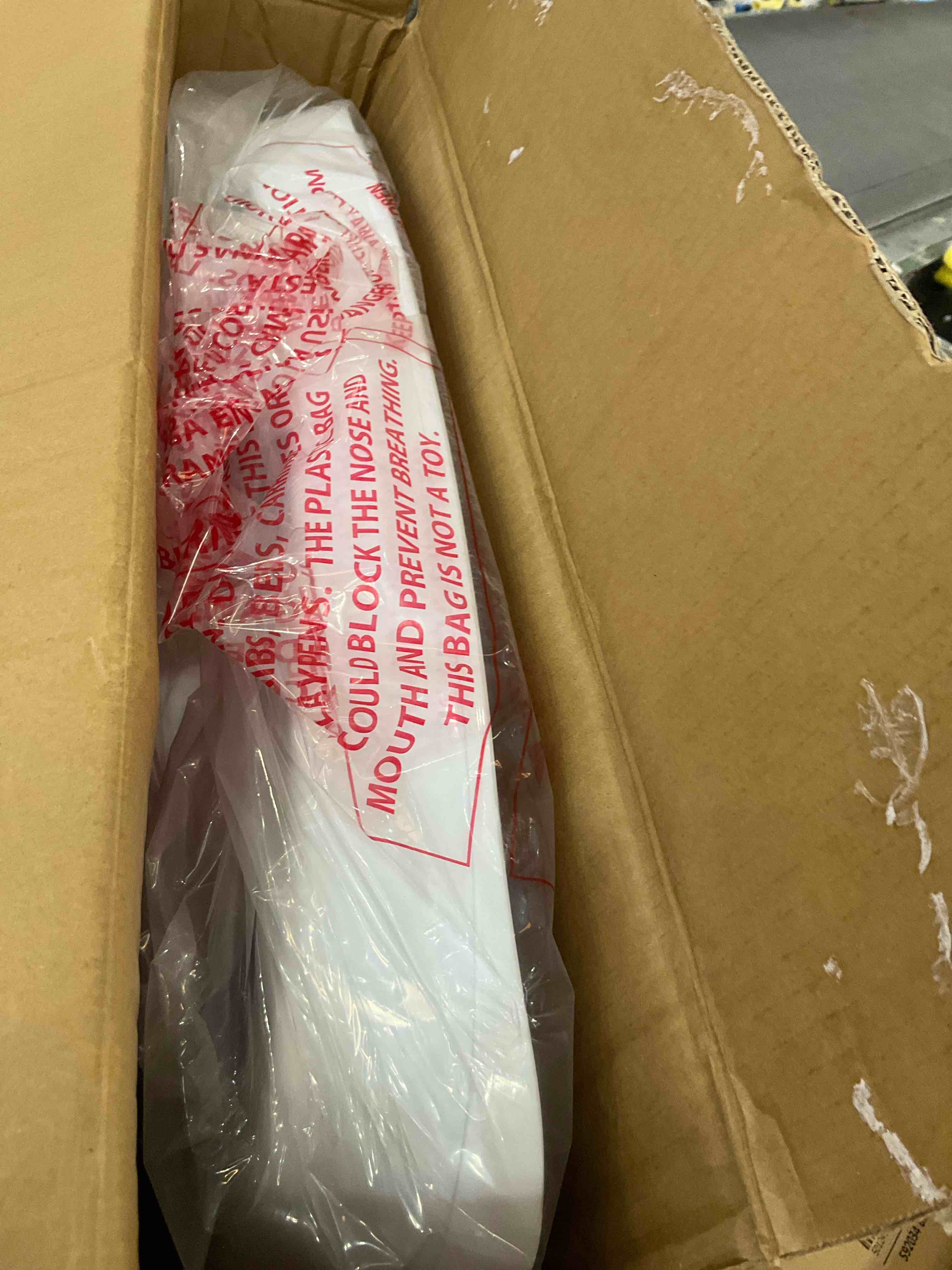 https://s3.amazonaws.com/lotting-images-prod/BargainHunt/EXS01622495_1724173466006.jpeg