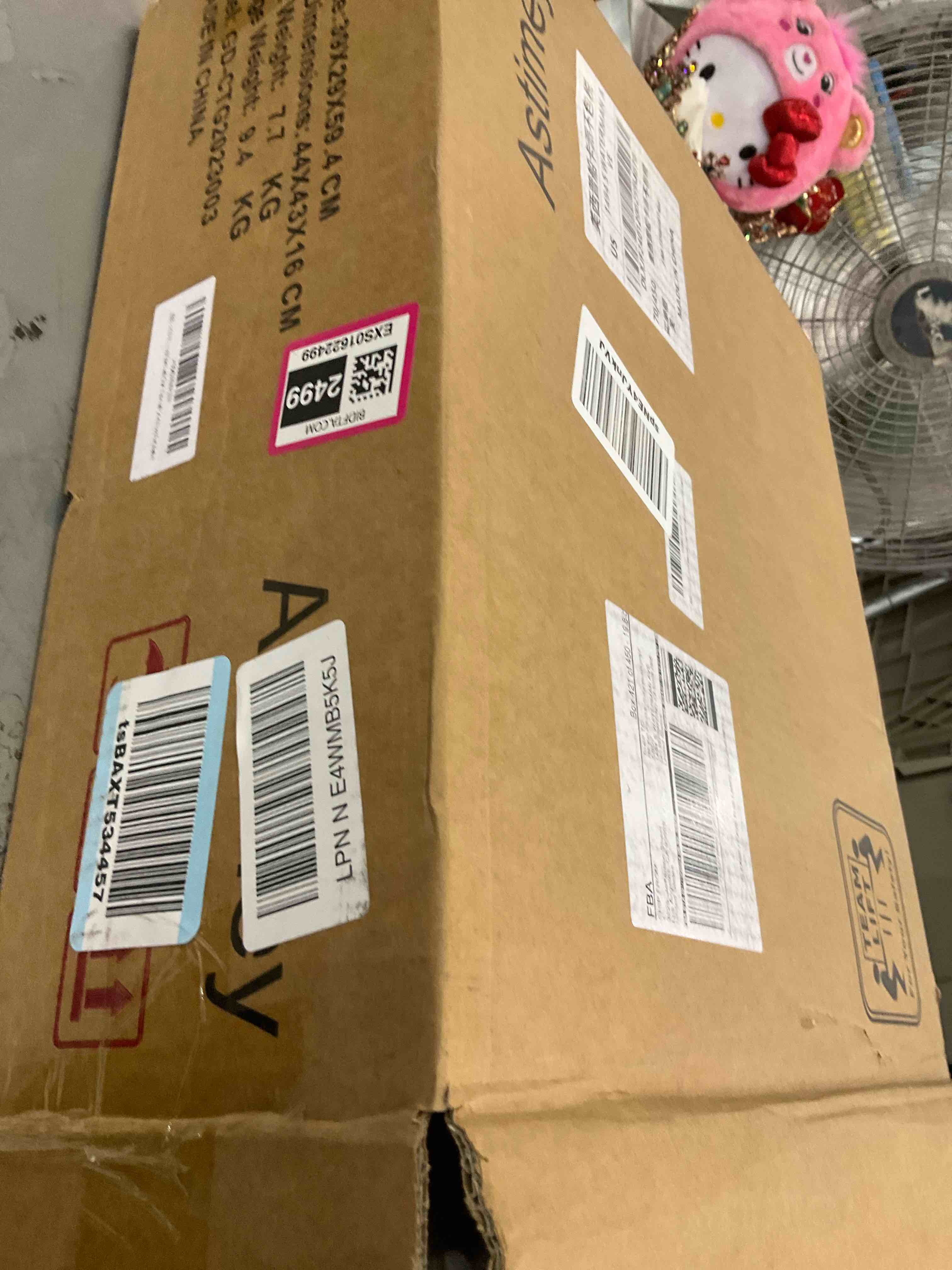 https://s3.amazonaws.com/lotting-images-prod/BargainHunt/EXS01622499_1724173874722.jpeg
