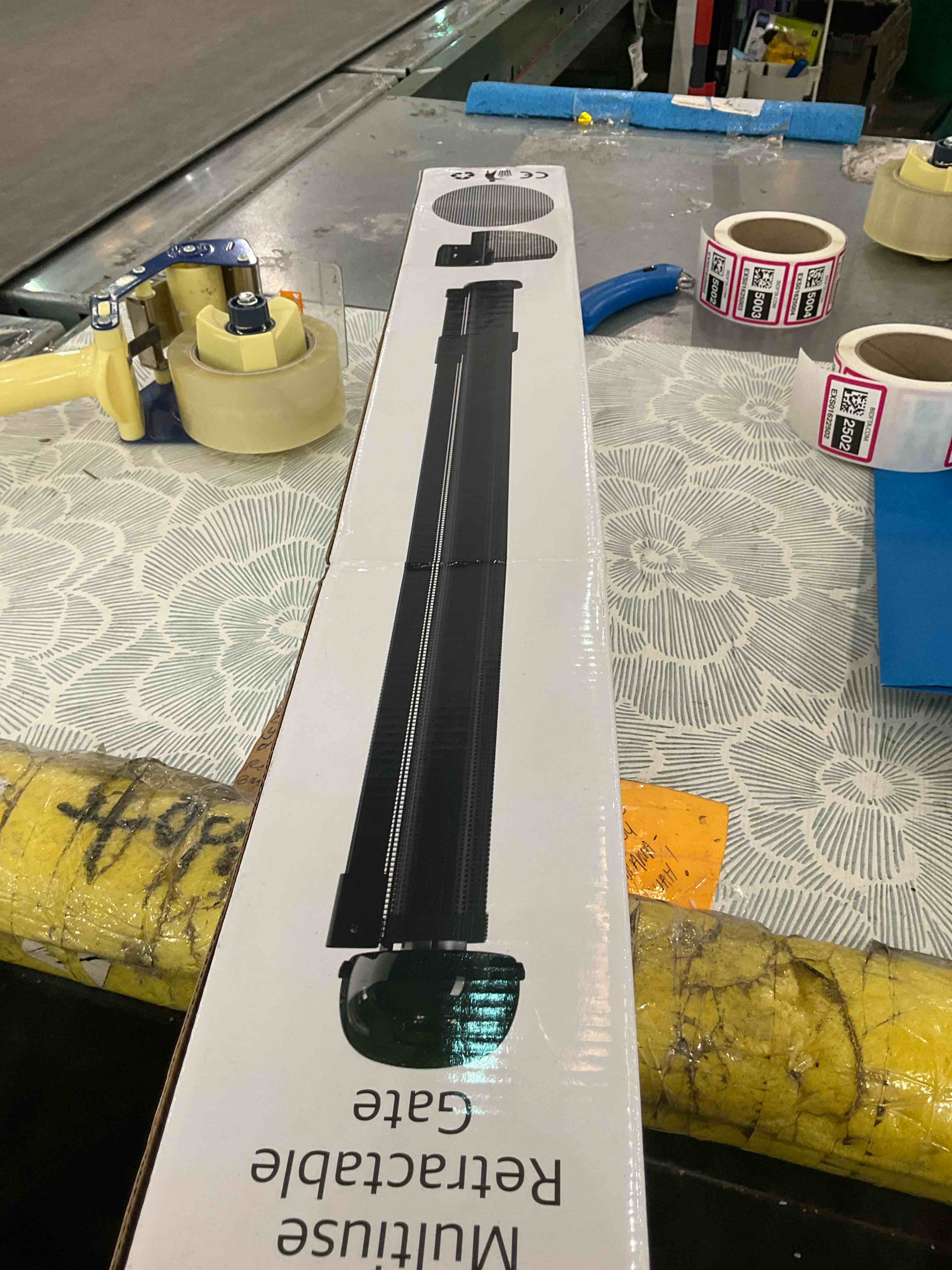 Upgrade 120 inch Retractable Baby Gates Extra Wide with Reinforced Strip Design to Prevent Crawling Through, 10 Foot Retractable Dog Gate, 34" Tall, Retractable Gate for Indoor/Outdoor(Black)