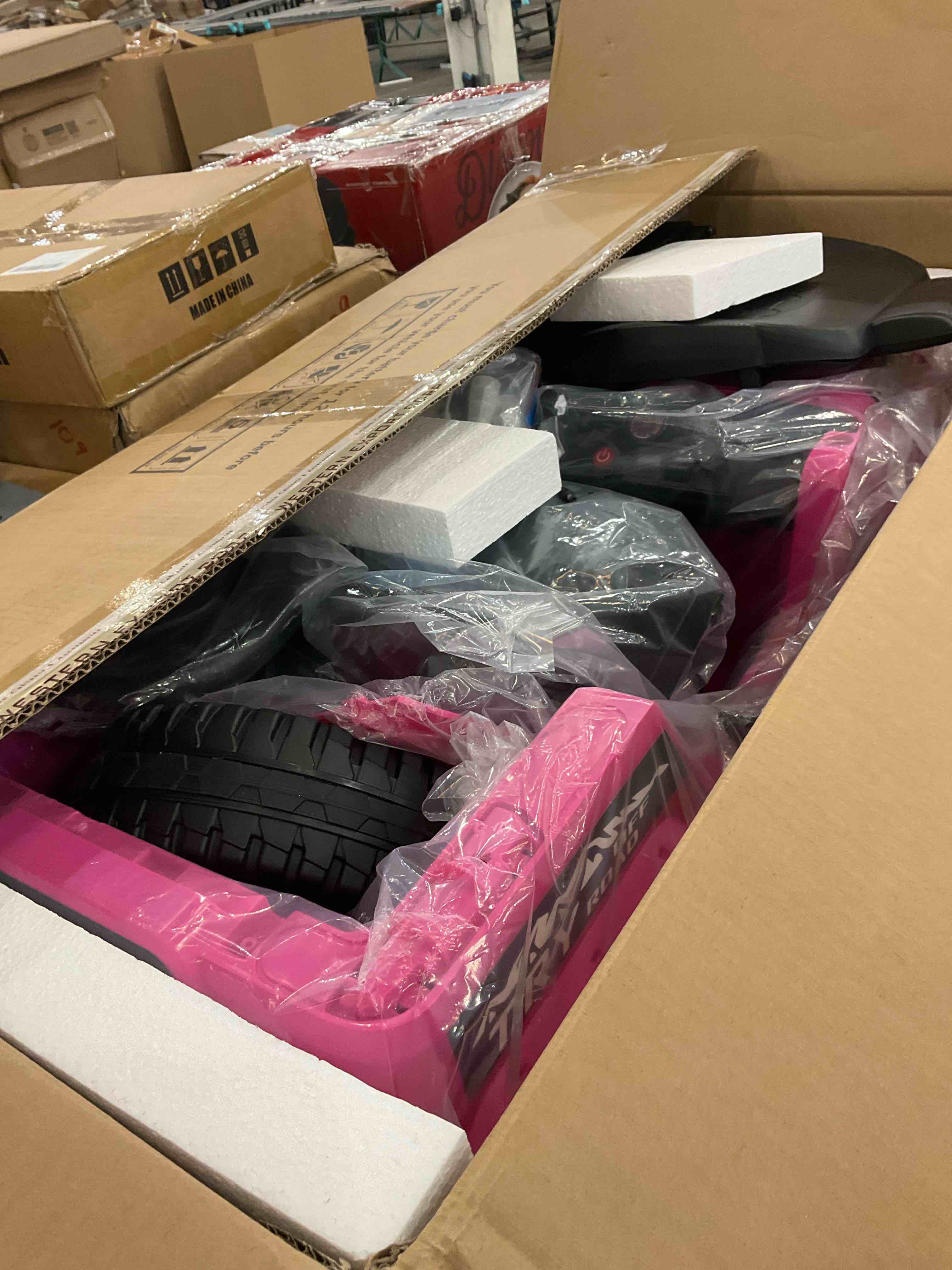 https://s3.amazonaws.com/lotting-images-prod/BargainHunt/EXS01622556_1724347130809.jpeg
