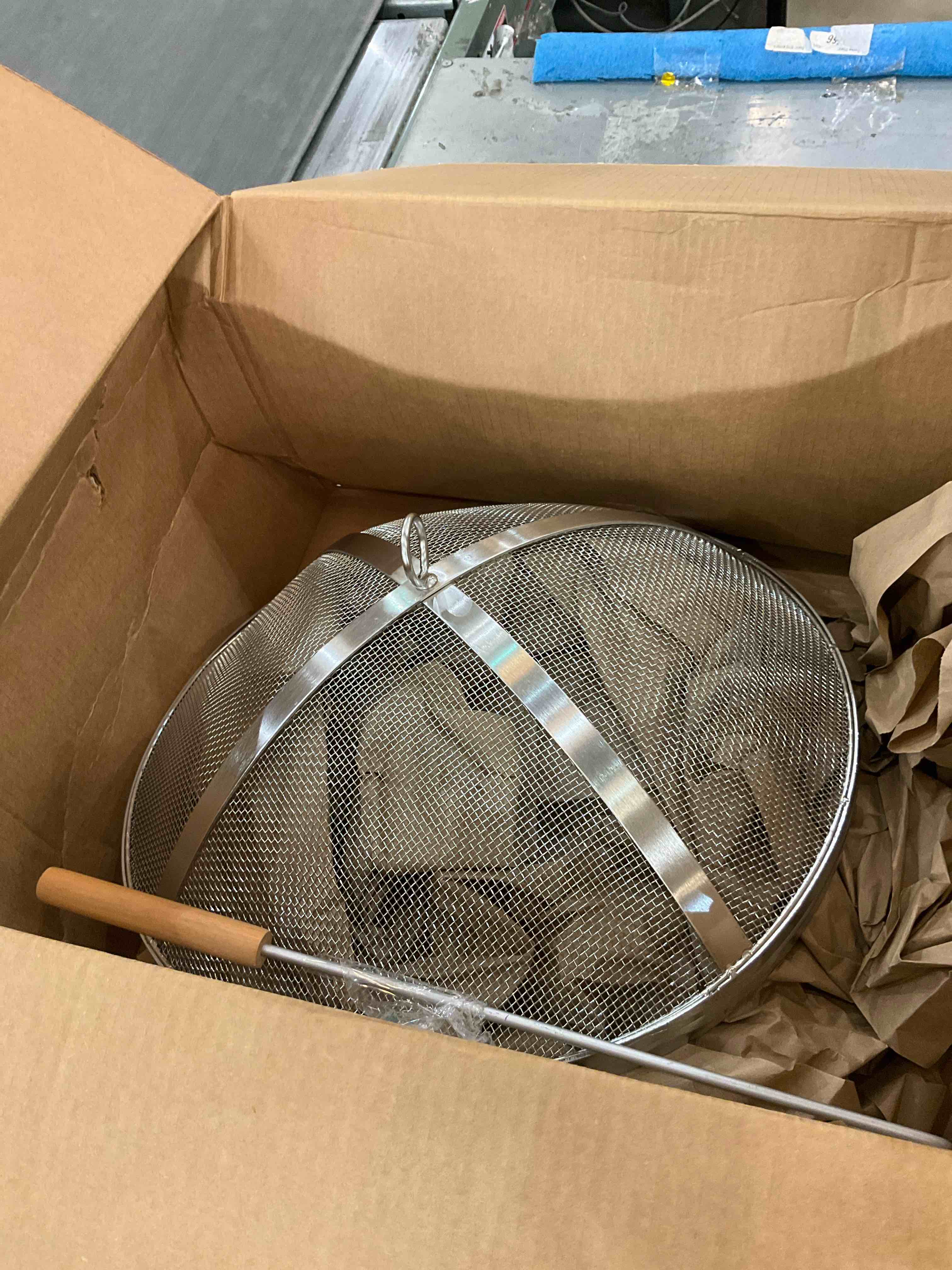 https://s3.amazonaws.com/lotting-images-prod/BargainHunt/EXS01622607_1724433966819.jpeg