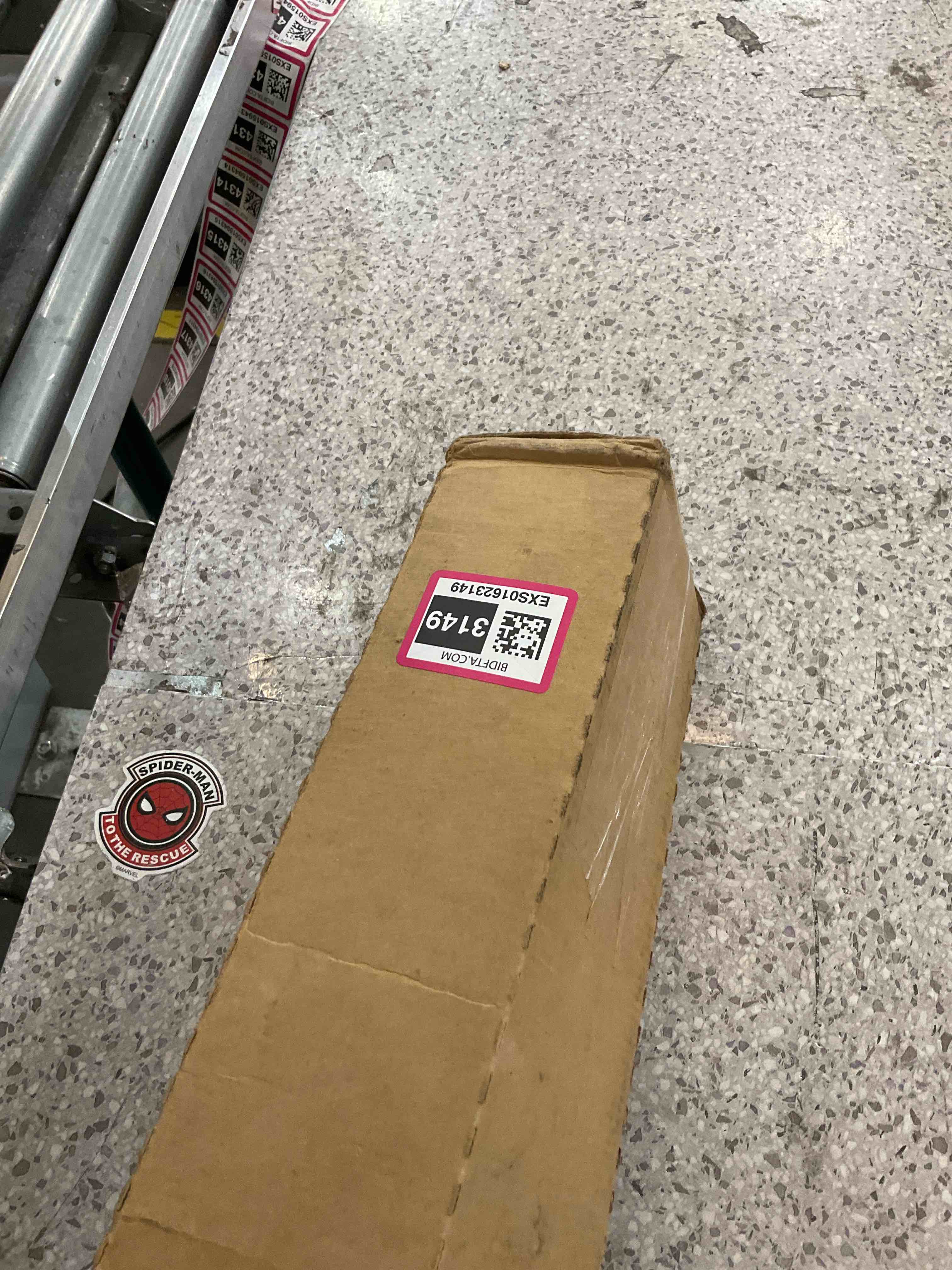 https://s3.amazonaws.com/lotting-images-prod/BargainHunt/EXS01623149_1724081521638.jpeg