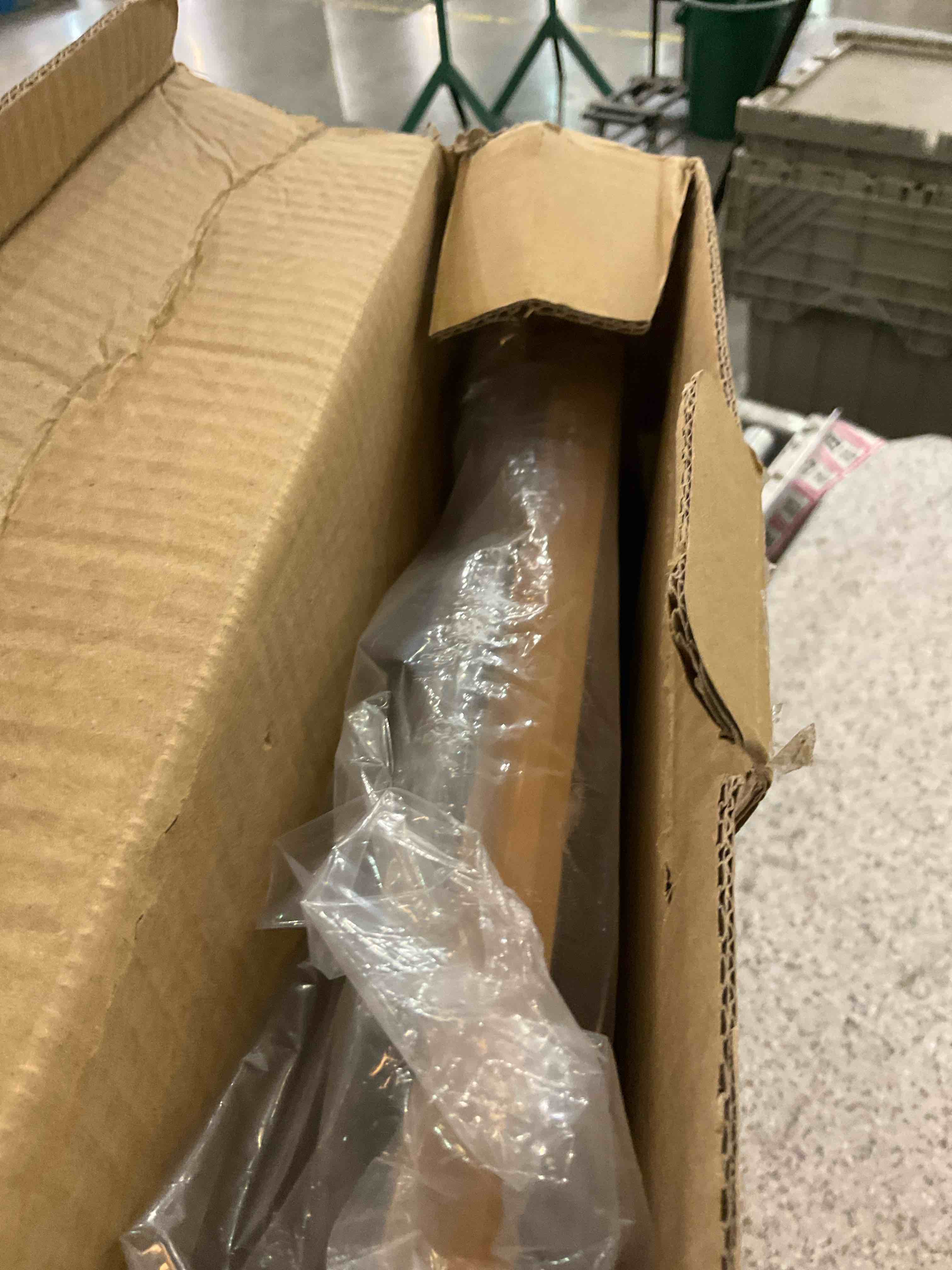 https://s3.amazonaws.com/lotting-images-prod/BargainHunt/EXS01623150_1724081577627.jpeg