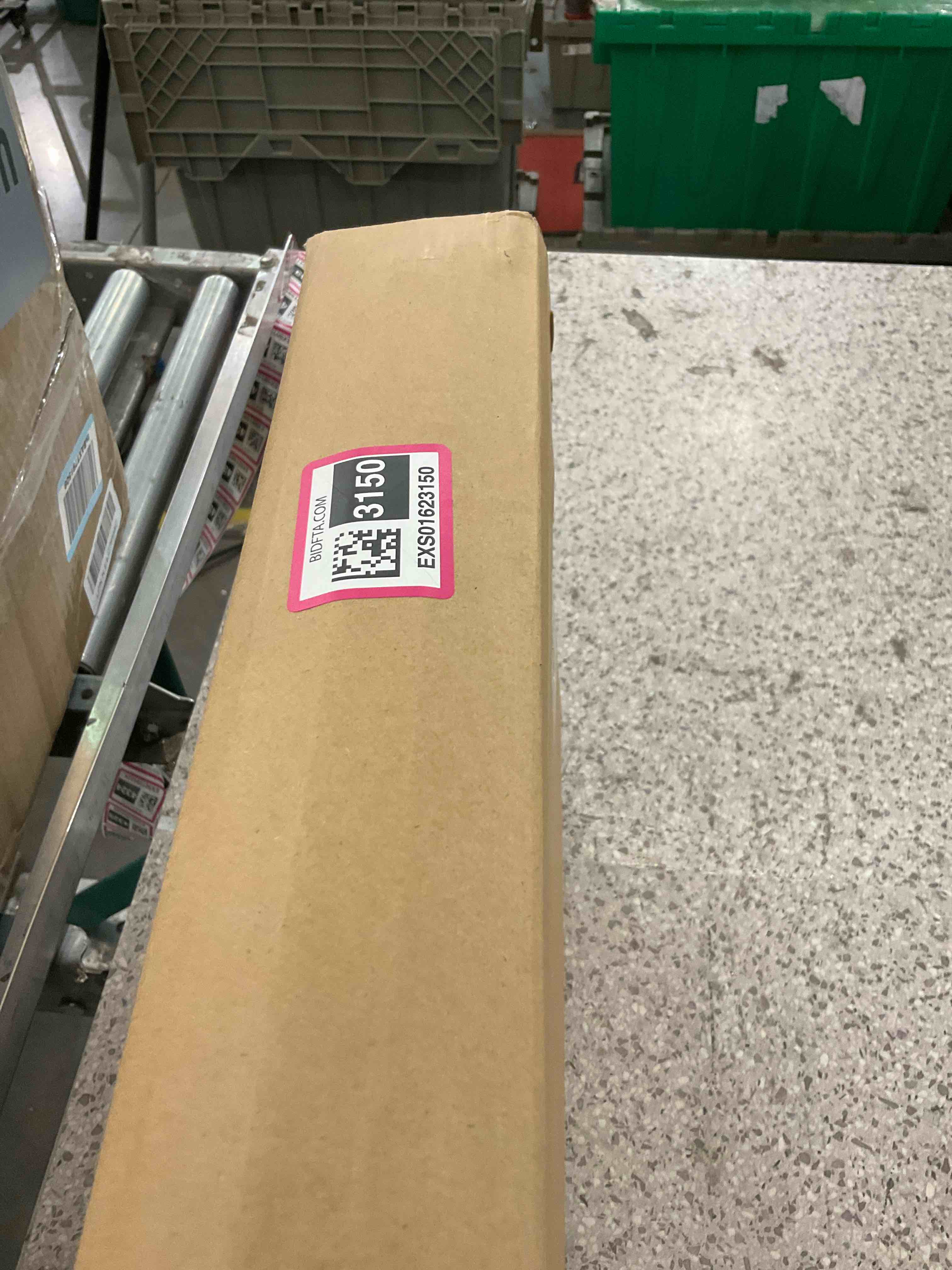 https://s3.amazonaws.com/lotting-images-prod/BargainHunt/EXS01623150_1724081598157.jpeg