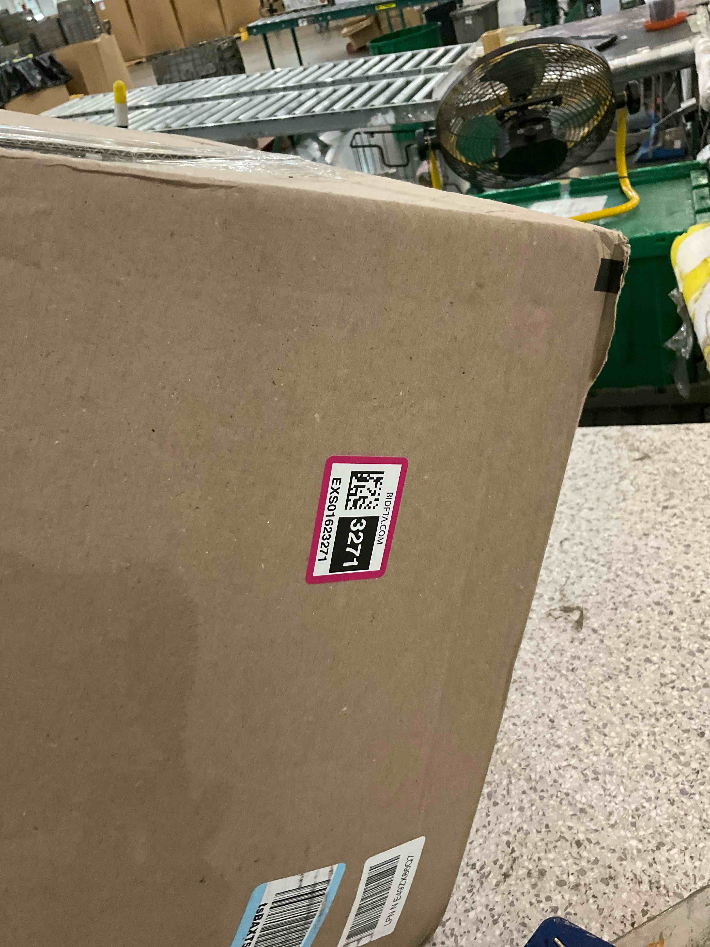 https://s3.amazonaws.com/lotting-images-prod/BargainHunt/EXS01623271_1724163397498.jpeg
