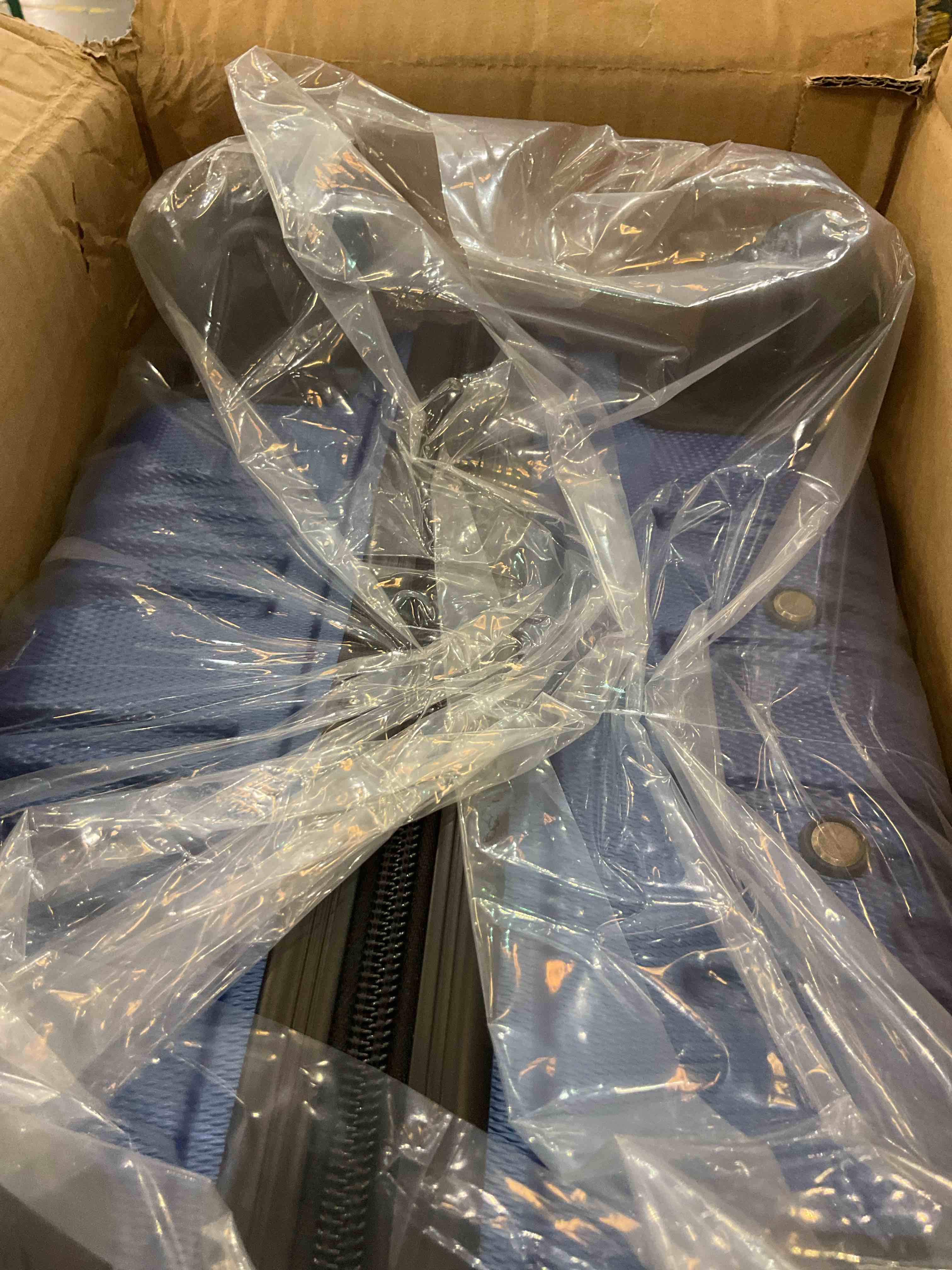 https://s3.amazonaws.com/lotting-images-prod/BargainHunt/EXS01623344_1724174043401.jpeg