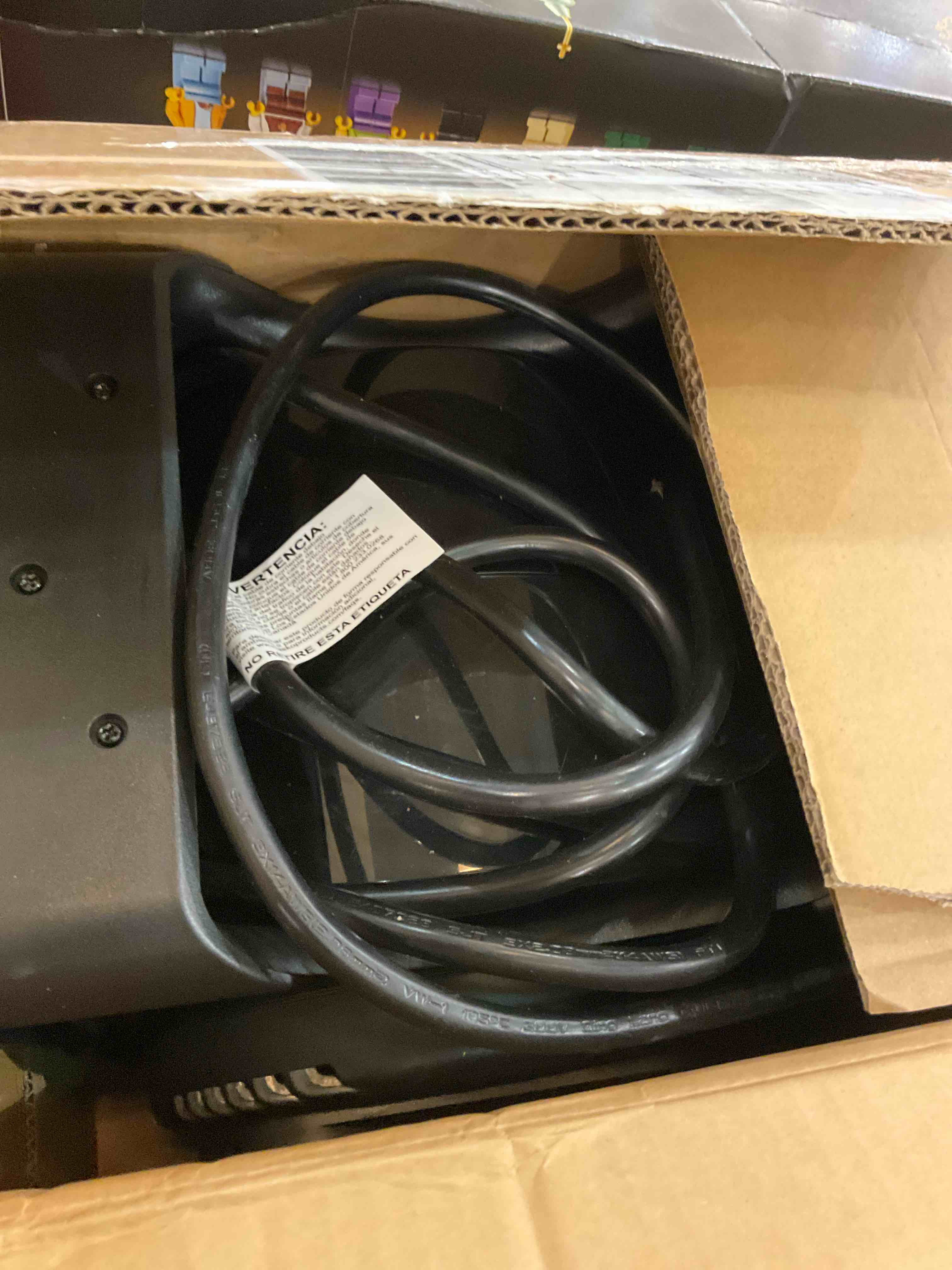https://s3.amazonaws.com/lotting-images-prod/BargainHunt/EXS01624533_1722867640312.jpeg