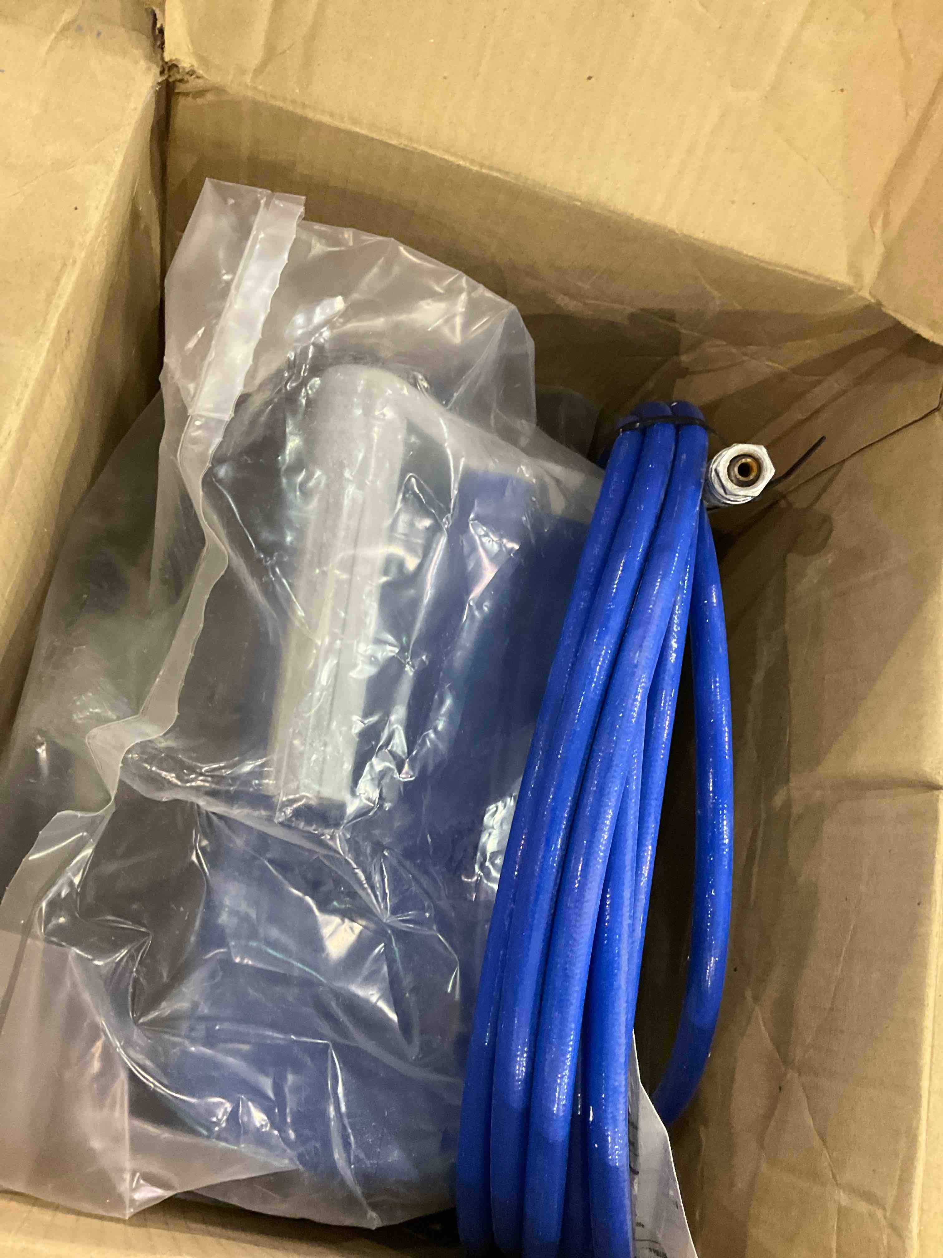 https://s3.amazonaws.com/lotting-images-prod/BargainHunt/EXS01624716_1723029946379.jpeg