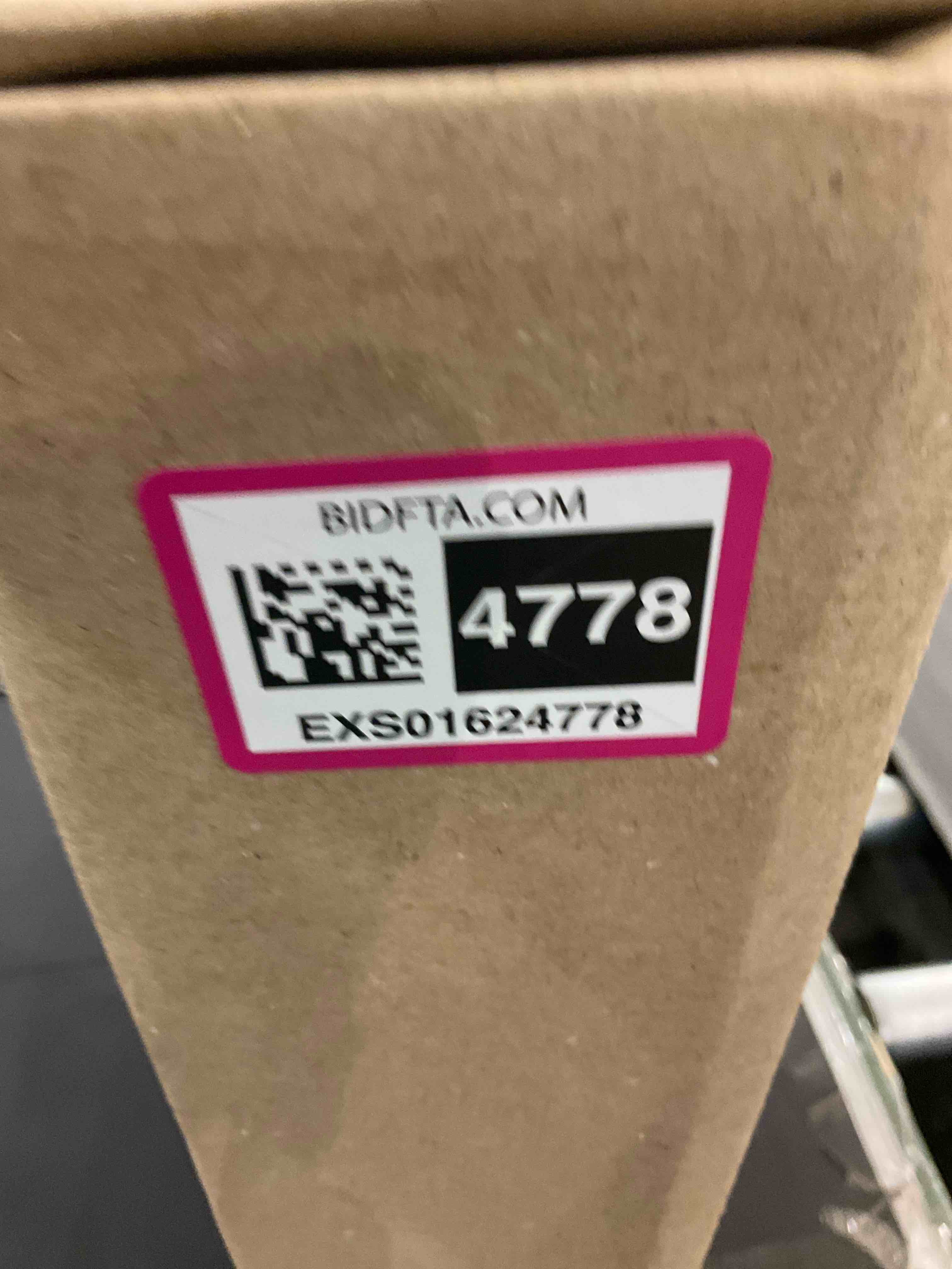 https://s3.amazonaws.com/lotting-images-prod/BargainHunt/EXS01624778_1723040355300.jpeg
