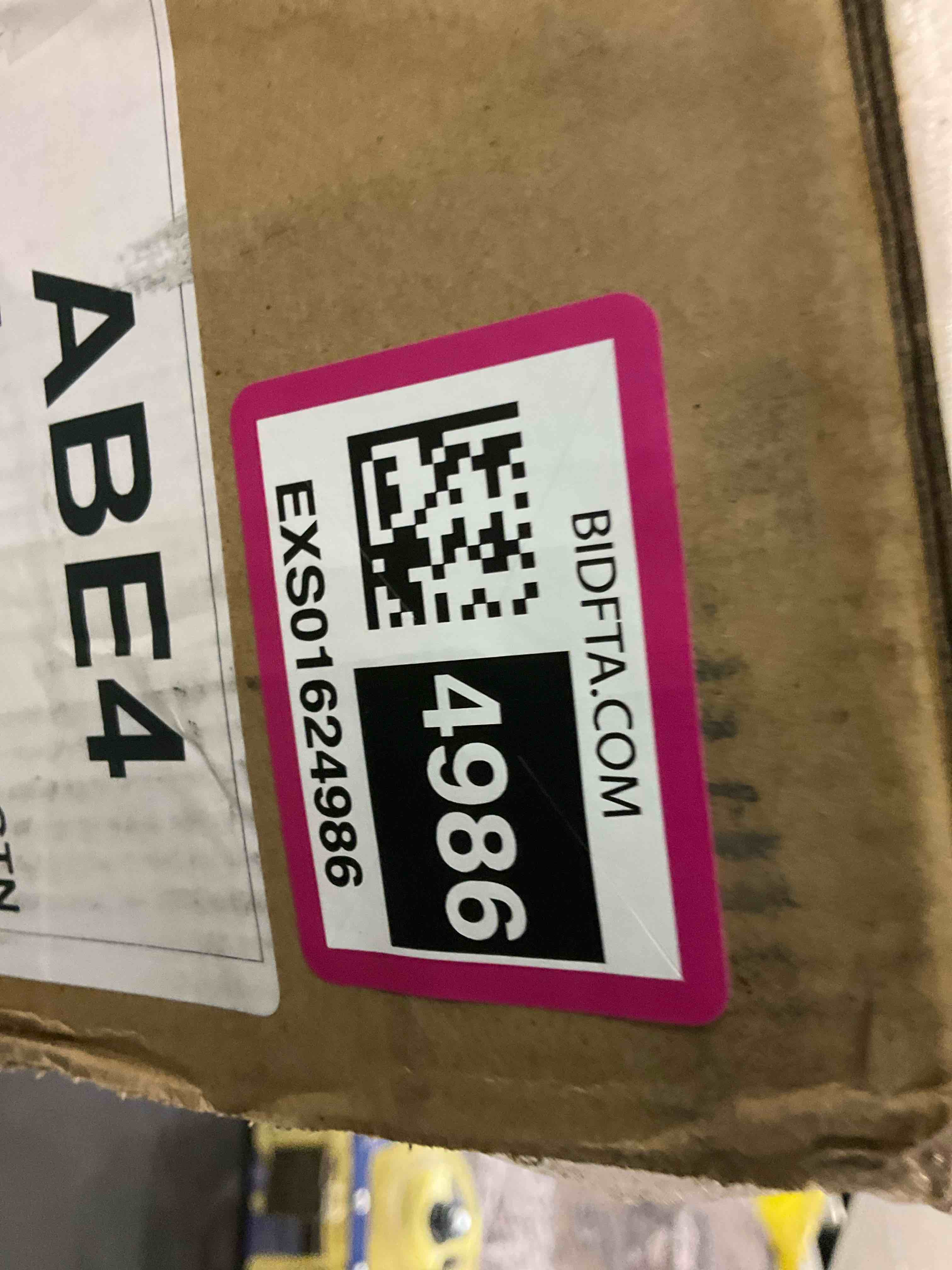 https://s3.amazonaws.com/lotting-images-prod/BargainHunt/EXS01624986_1723204312392.jpeg