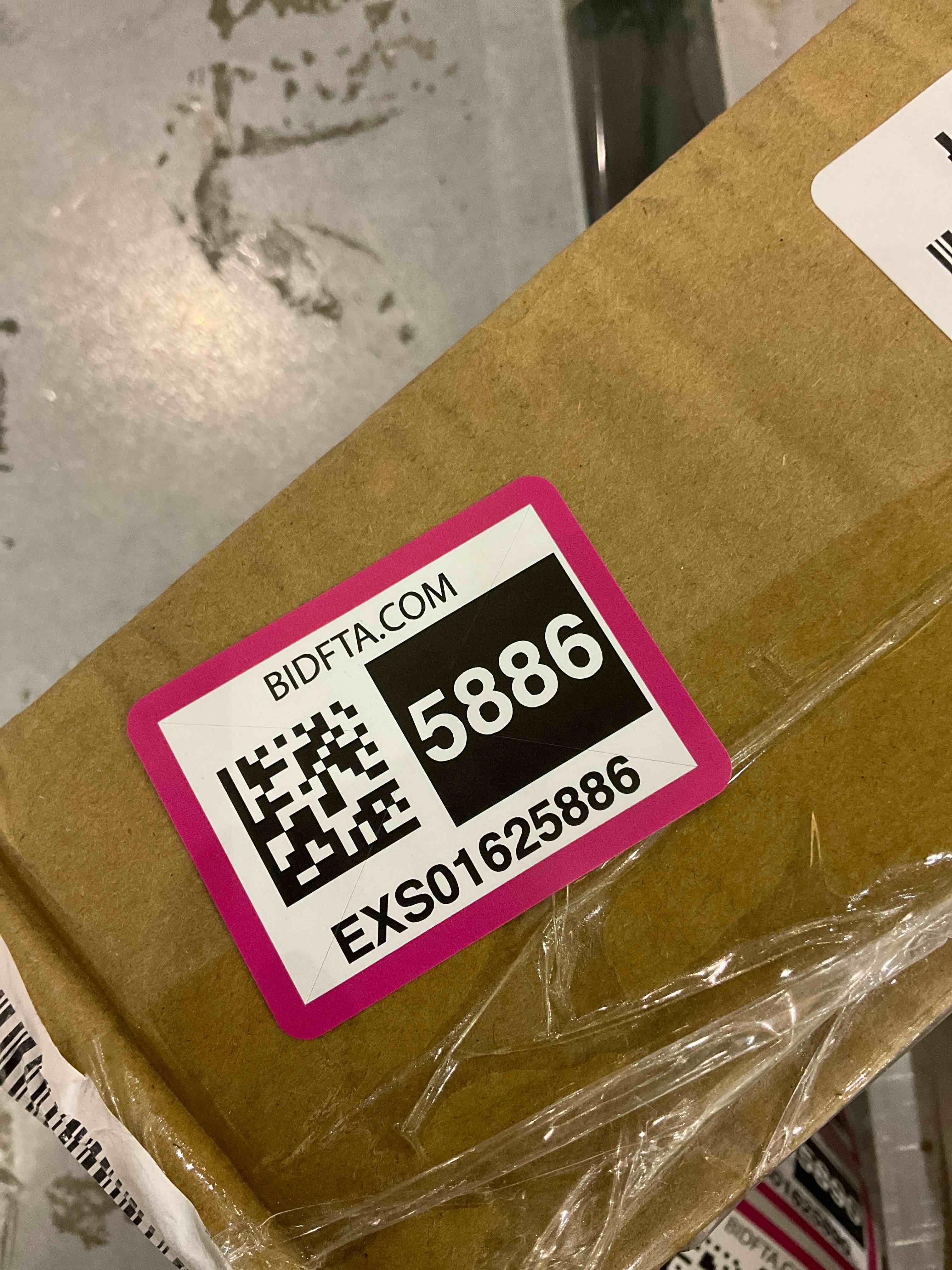 https://s3.amazonaws.com/lotting-images-prod/BargainHunt/EXS01625886_1723034589931.jpeg