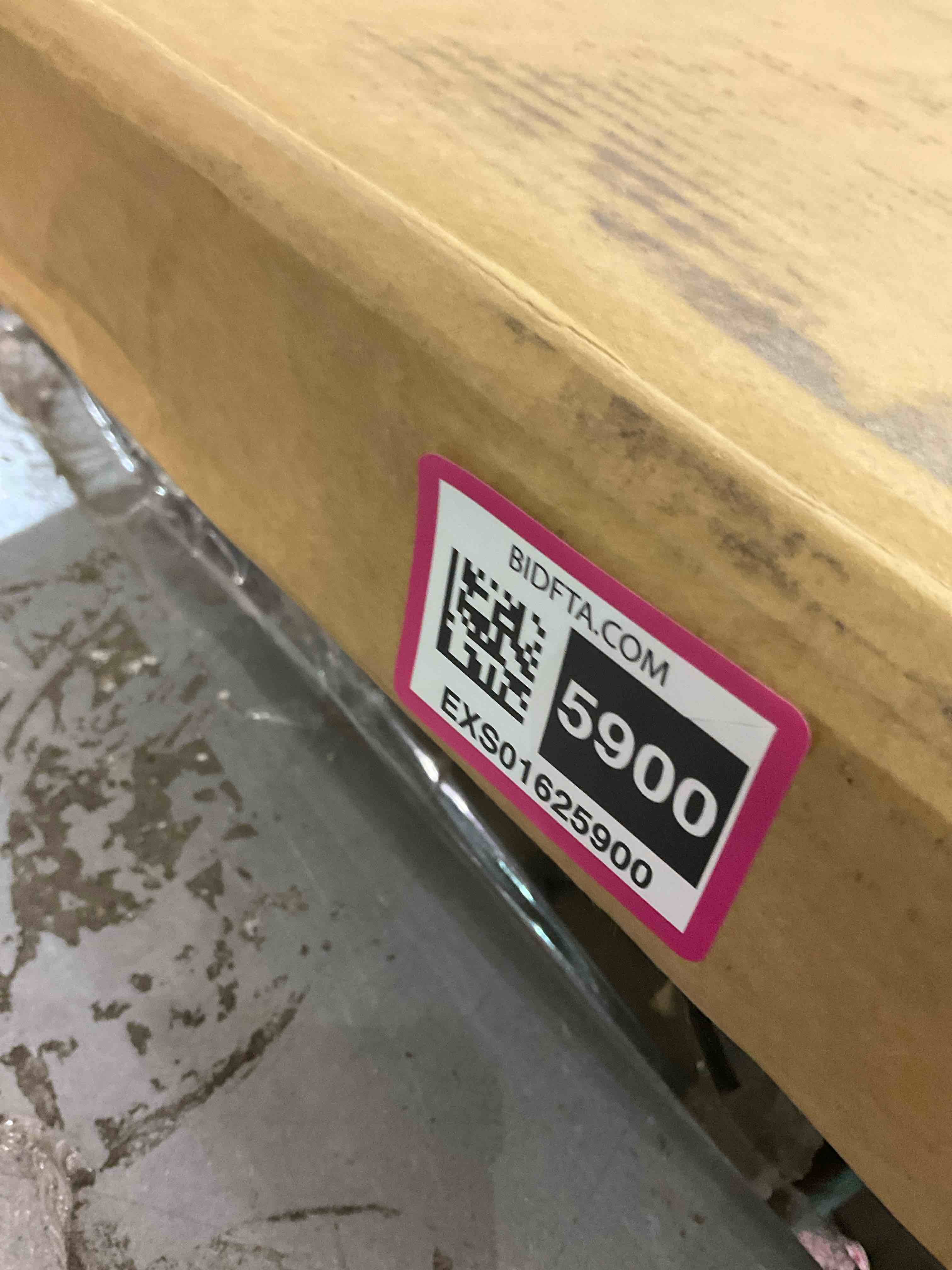 https://s3.amazonaws.com/lotting-images-prod/BargainHunt/EXS01625900_1723037971349.jpeg