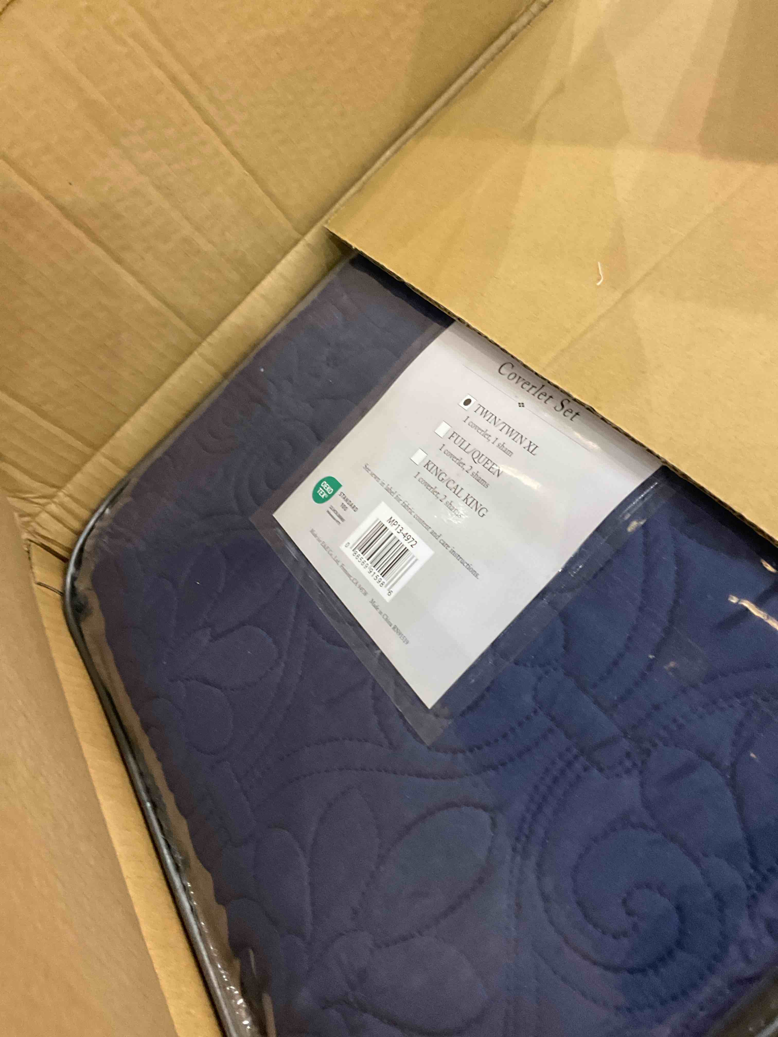 https://s3.amazonaws.com/lotting-images-prod/BargainHunt/EXS01625922_1723043364103.jpeg