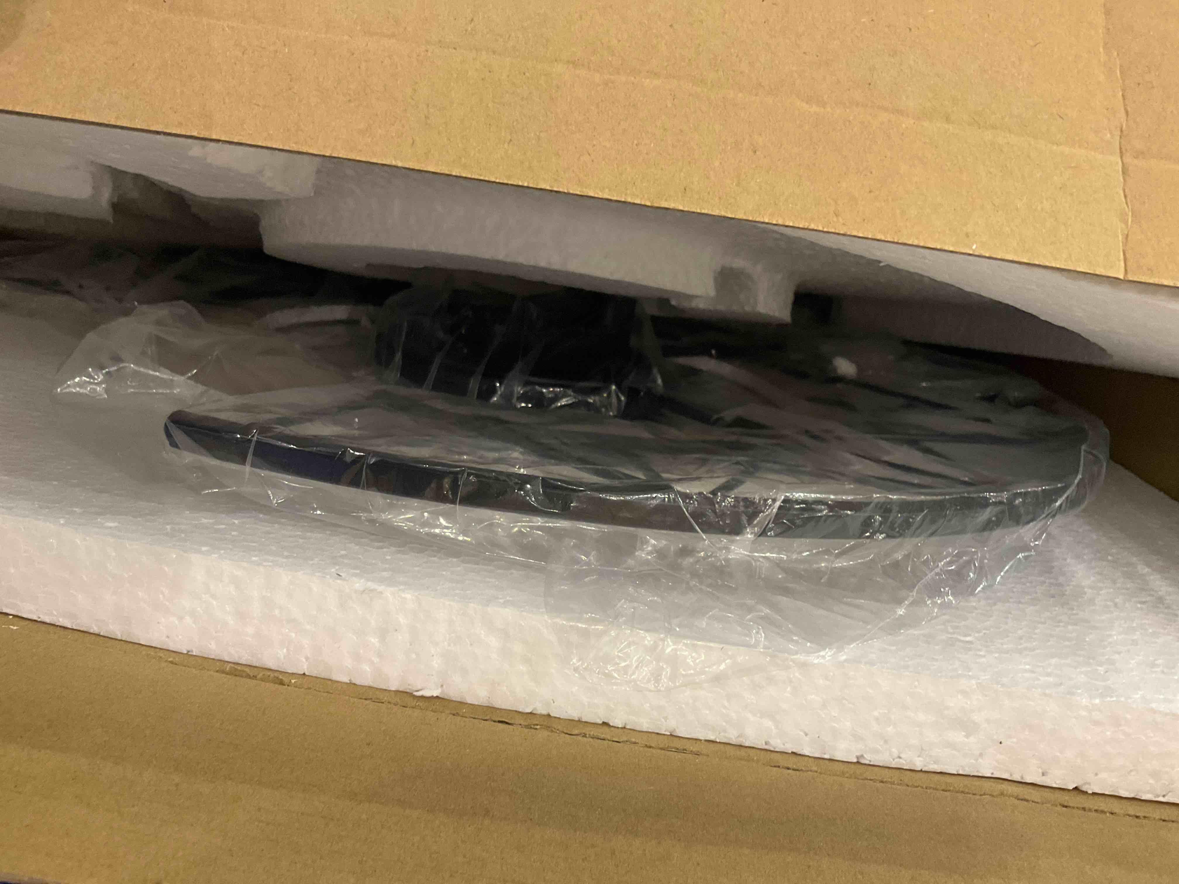https://s3.amazonaws.com/lotting-images-prod/BargainHunt/EXS01626857_1723644923786.jpeg