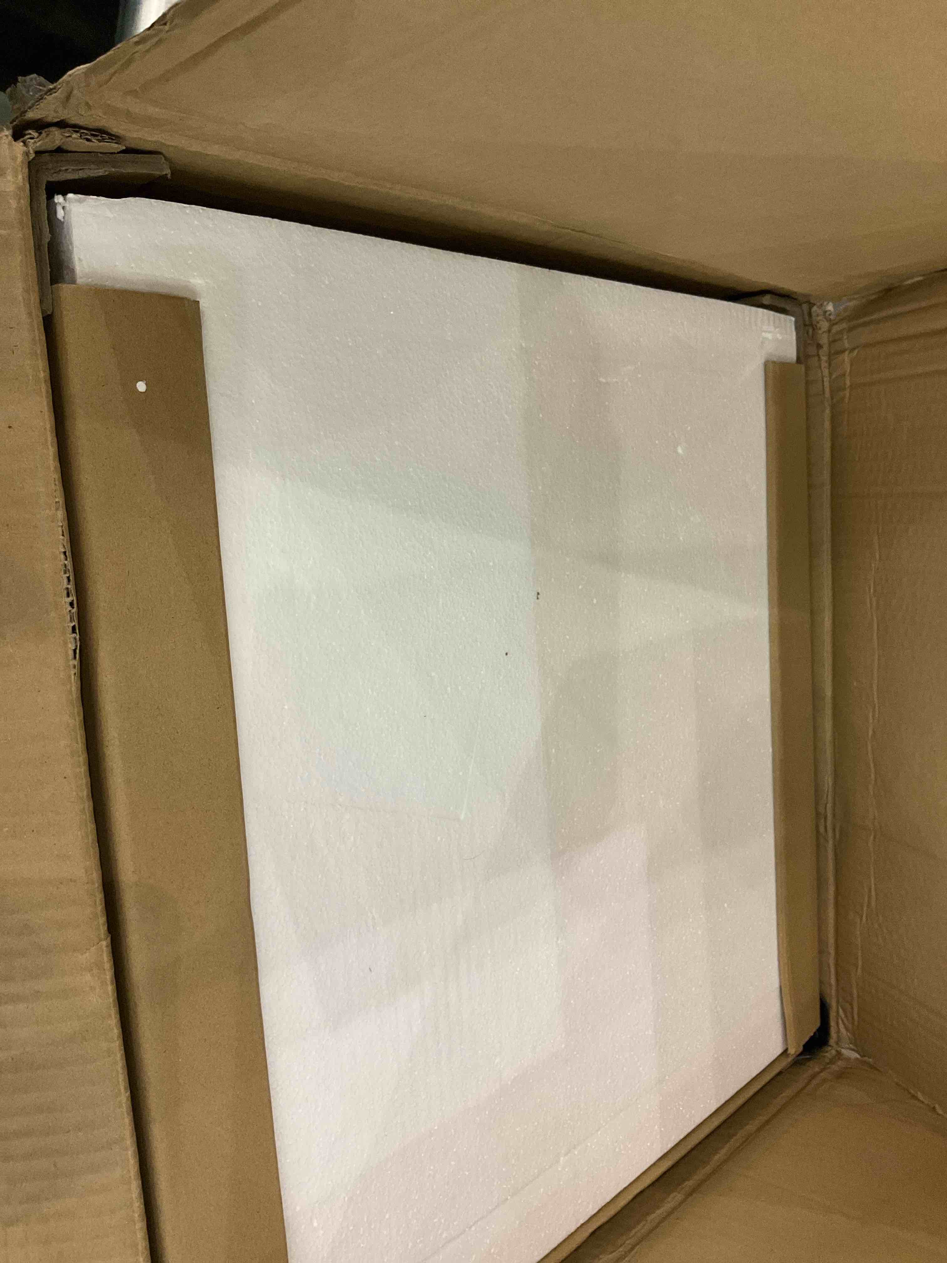 https://s3.amazonaws.com/lotting-images-prod/BargainHunt/EXS01627042_1722600556612.jpeg