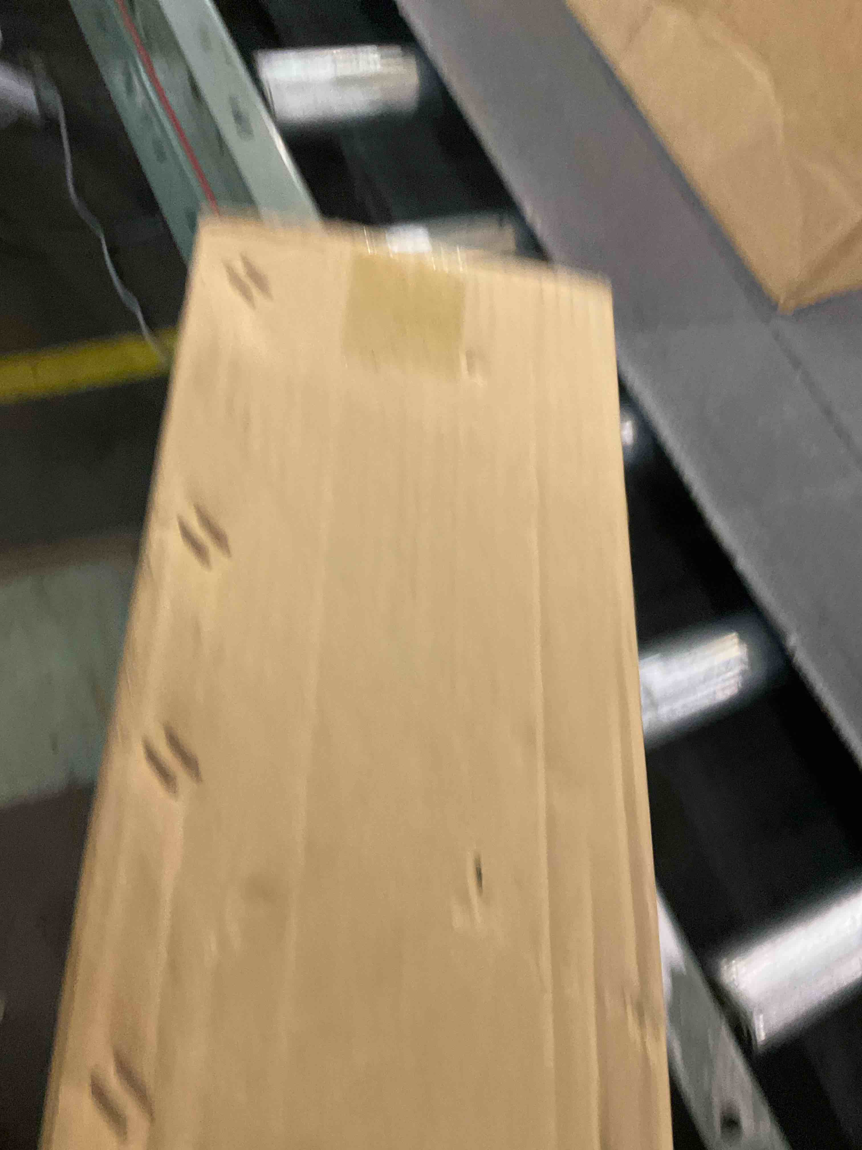 https://s3.amazonaws.com/lotting-images-prod/BargainHunt/EXS01627065_1722607018728.jpeg