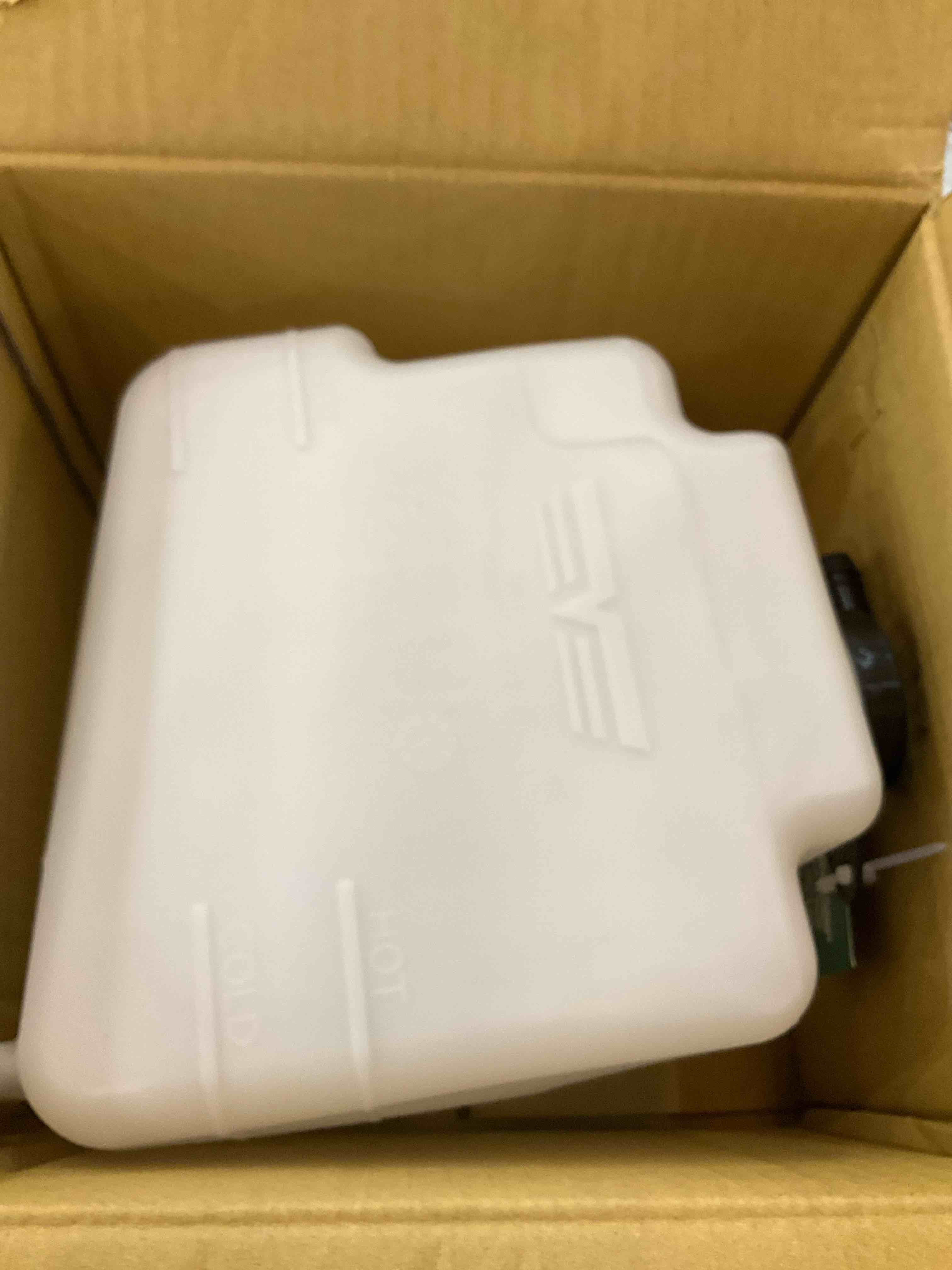 Dorman 603-100 Front Engine Coolant Reservoir Compatible with Select Cadillac / Chevrolet / GMC Models