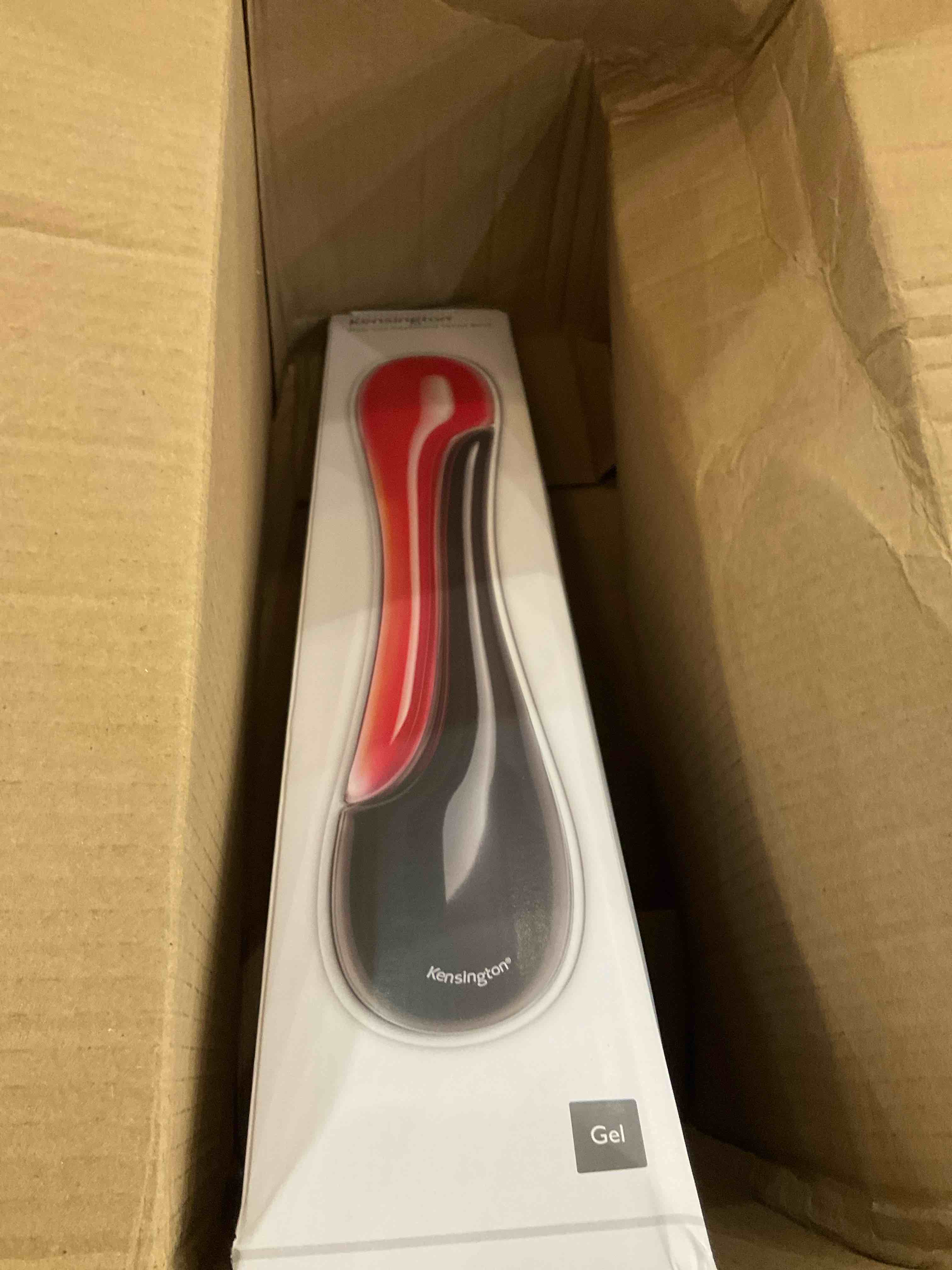 Kensington Duo Gel Keyboard Wrist Rest - Red (K62398AM)