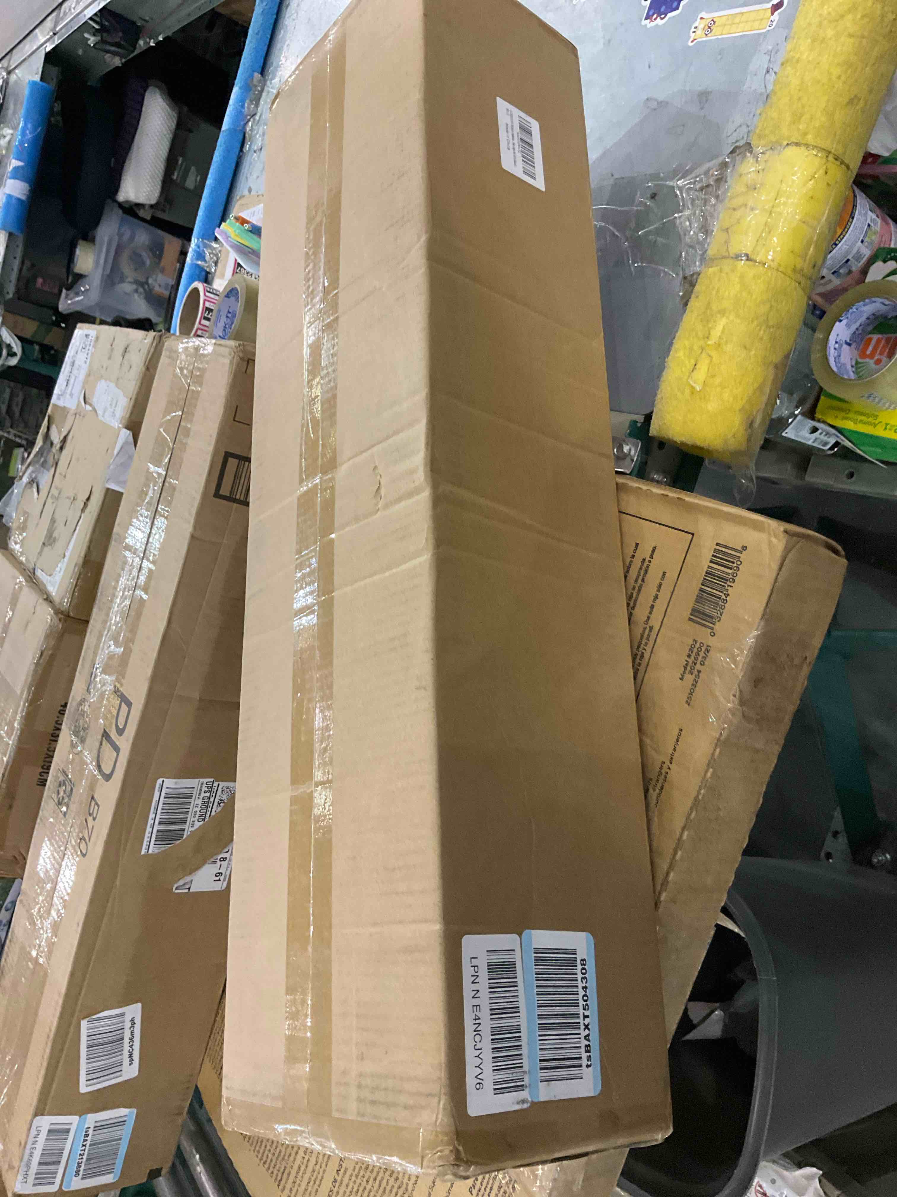 https://s3.amazonaws.com/lotting-images-prod/BargainHunt/EXS01629135_1722606956093.jpeg