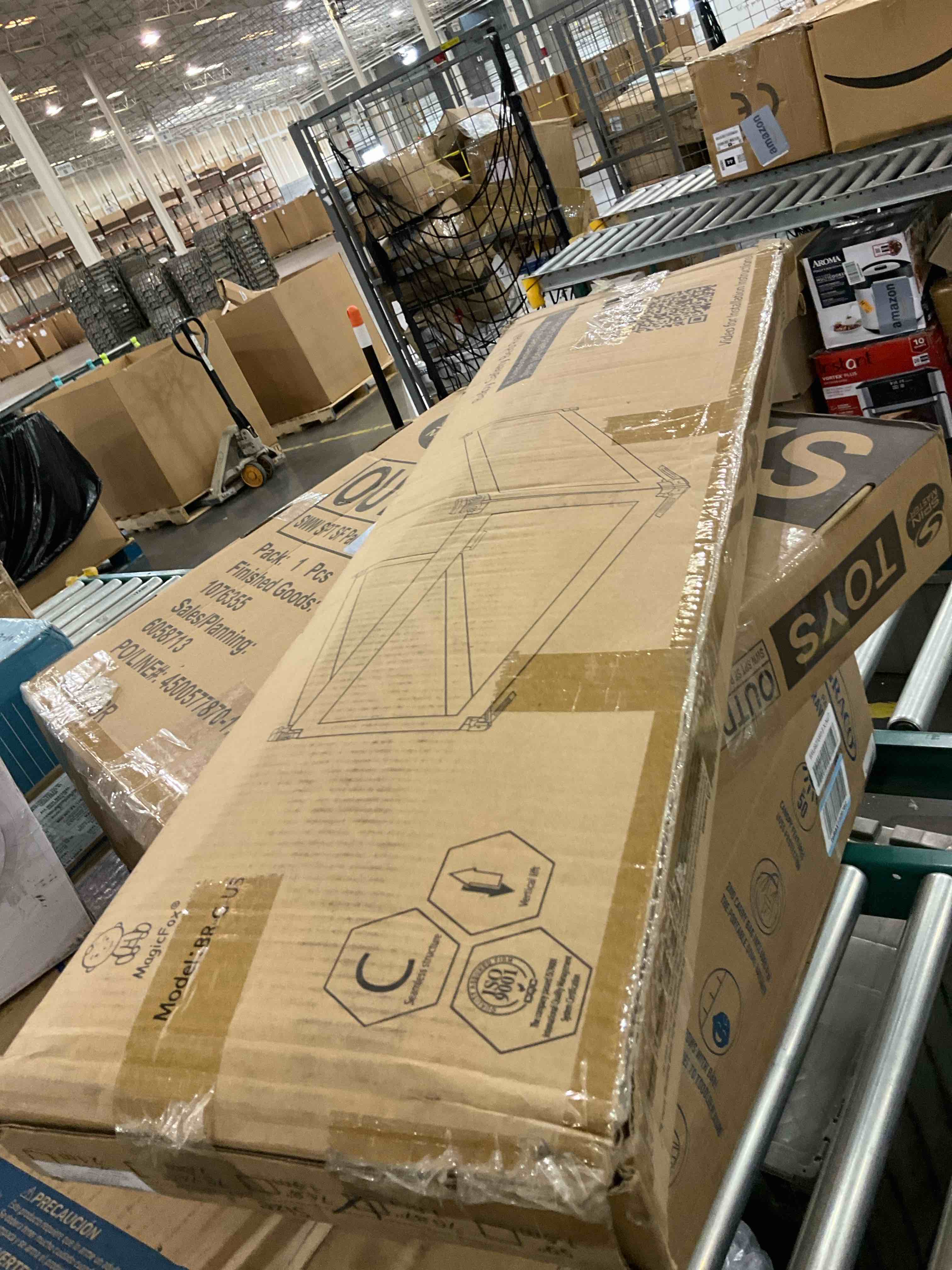 https://s3.amazonaws.com/lotting-images-prod/BargainHunt/EXS01629286_1722864972992.jpeg