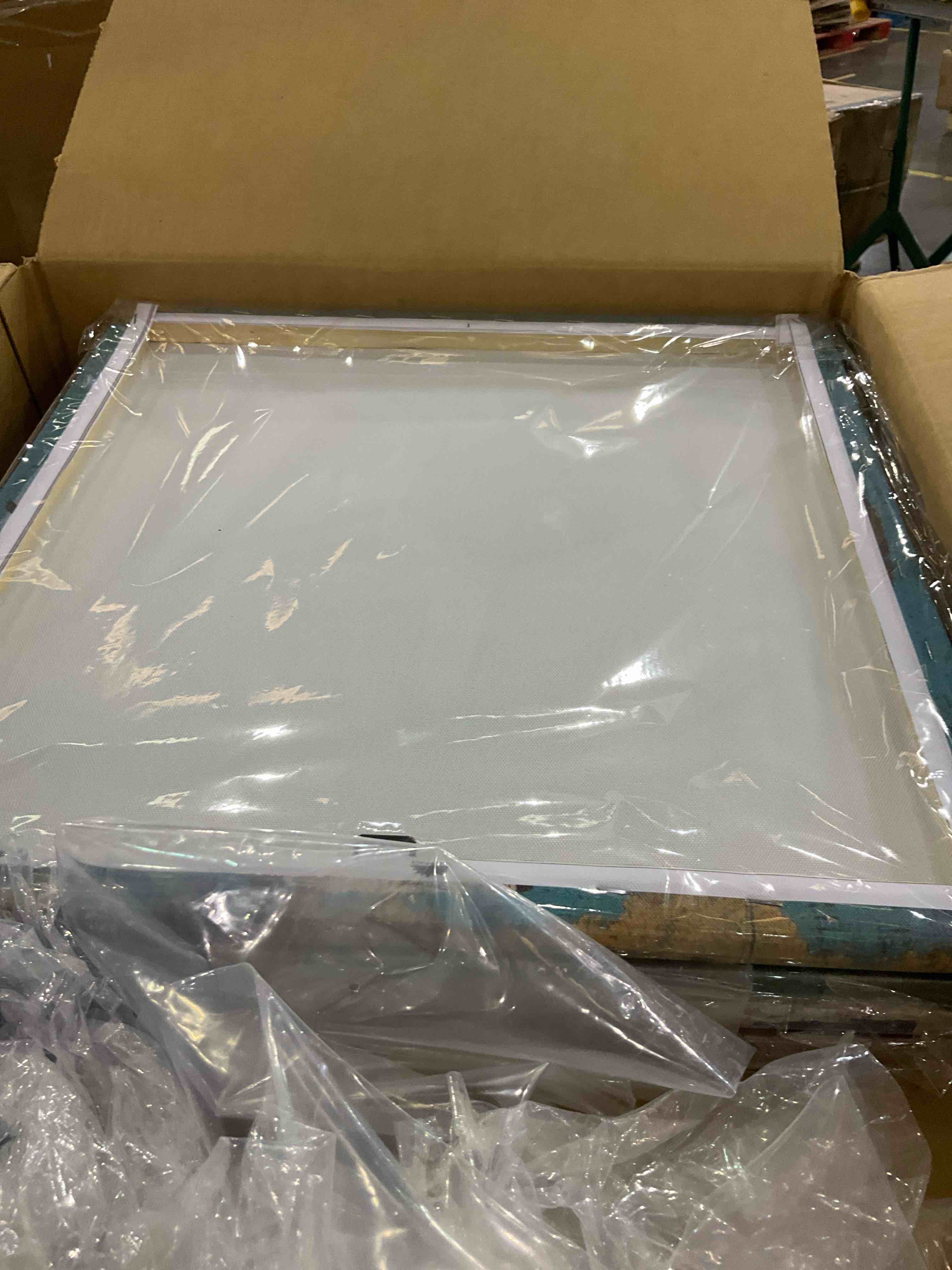https://s3.amazonaws.com/lotting-images-prod/BargainHunt/EXS01629716_1723039225576.jpeg