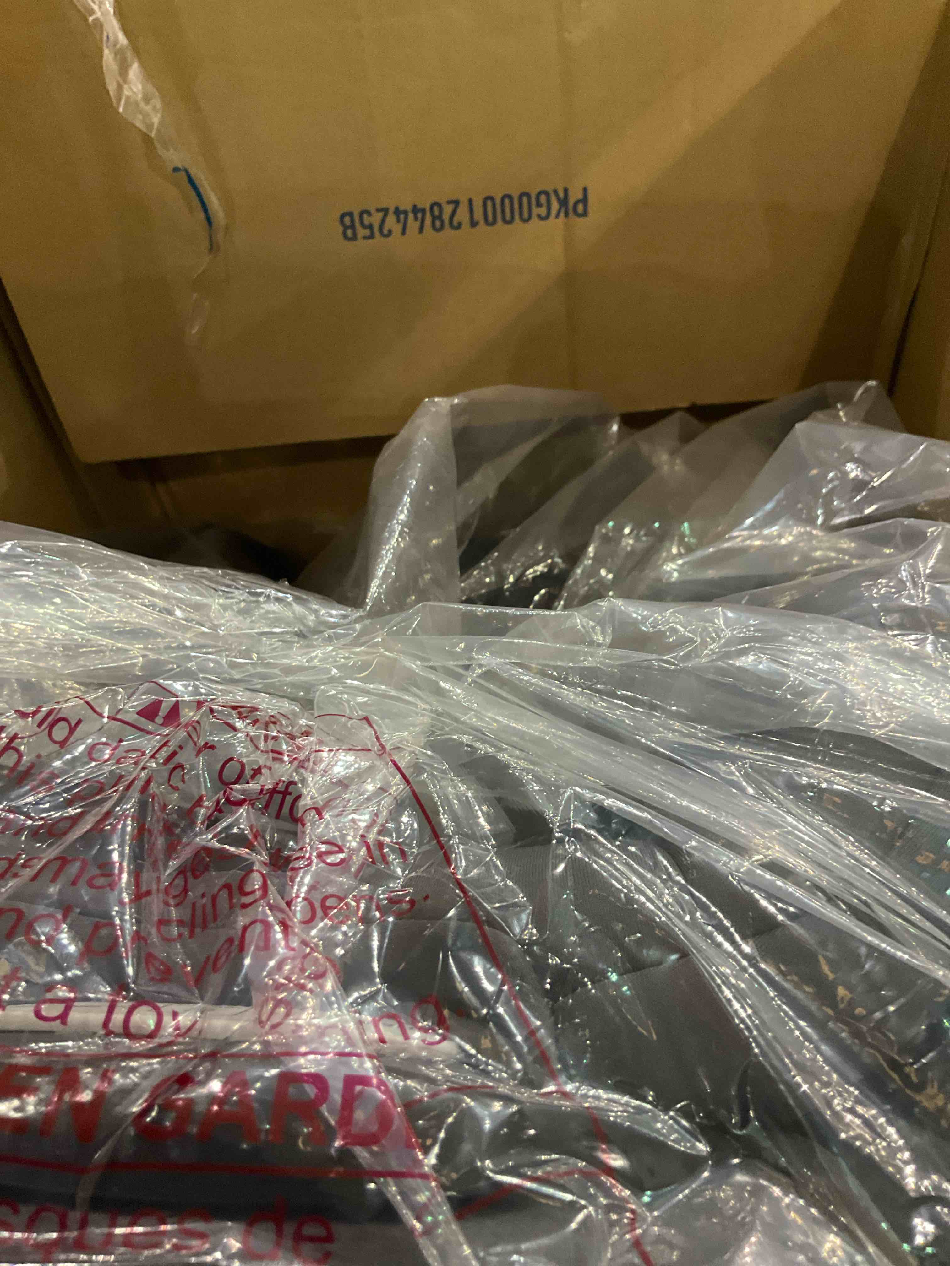 https://s3.amazonaws.com/lotting-images-prod/BargainHunt/EXS01629720_1723039680817.jpeg