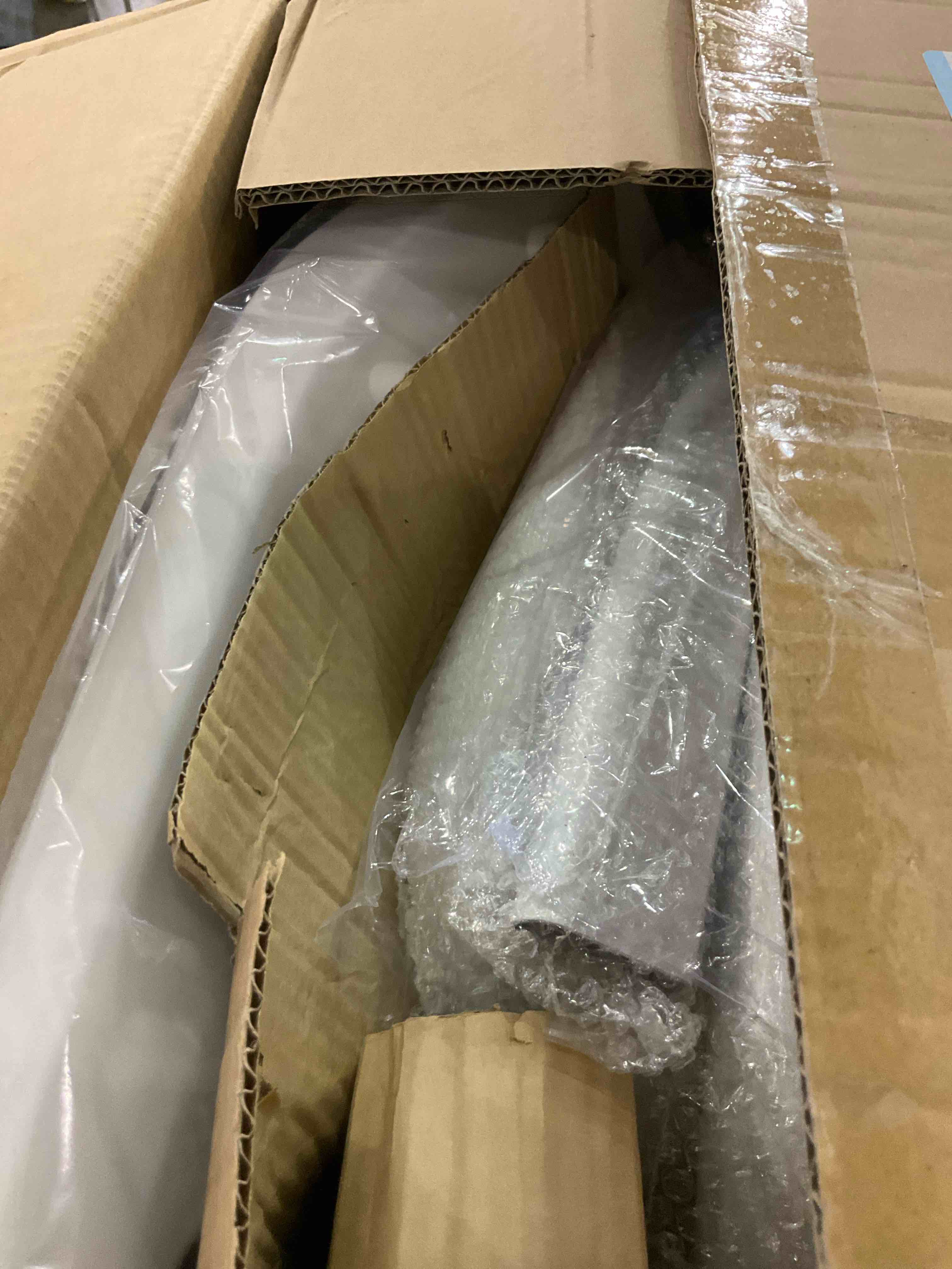 https://s3.amazonaws.com/lotting-images-prod/BargainHunt/EXS01629721_1723039790084.jpeg