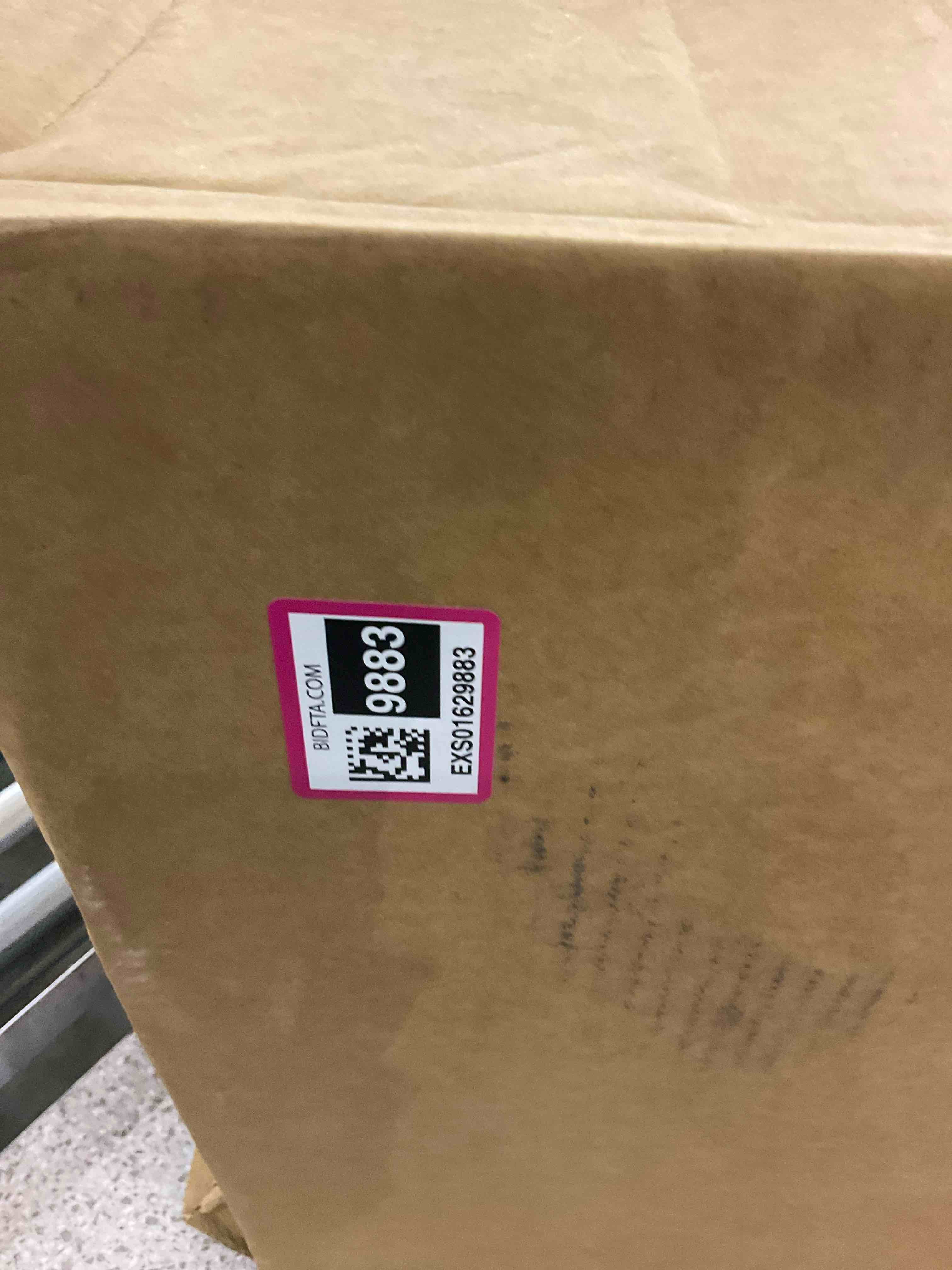 https://s3.amazonaws.com/lotting-images-prod/BargainHunt/EXS01629883_1723121470321.jpeg